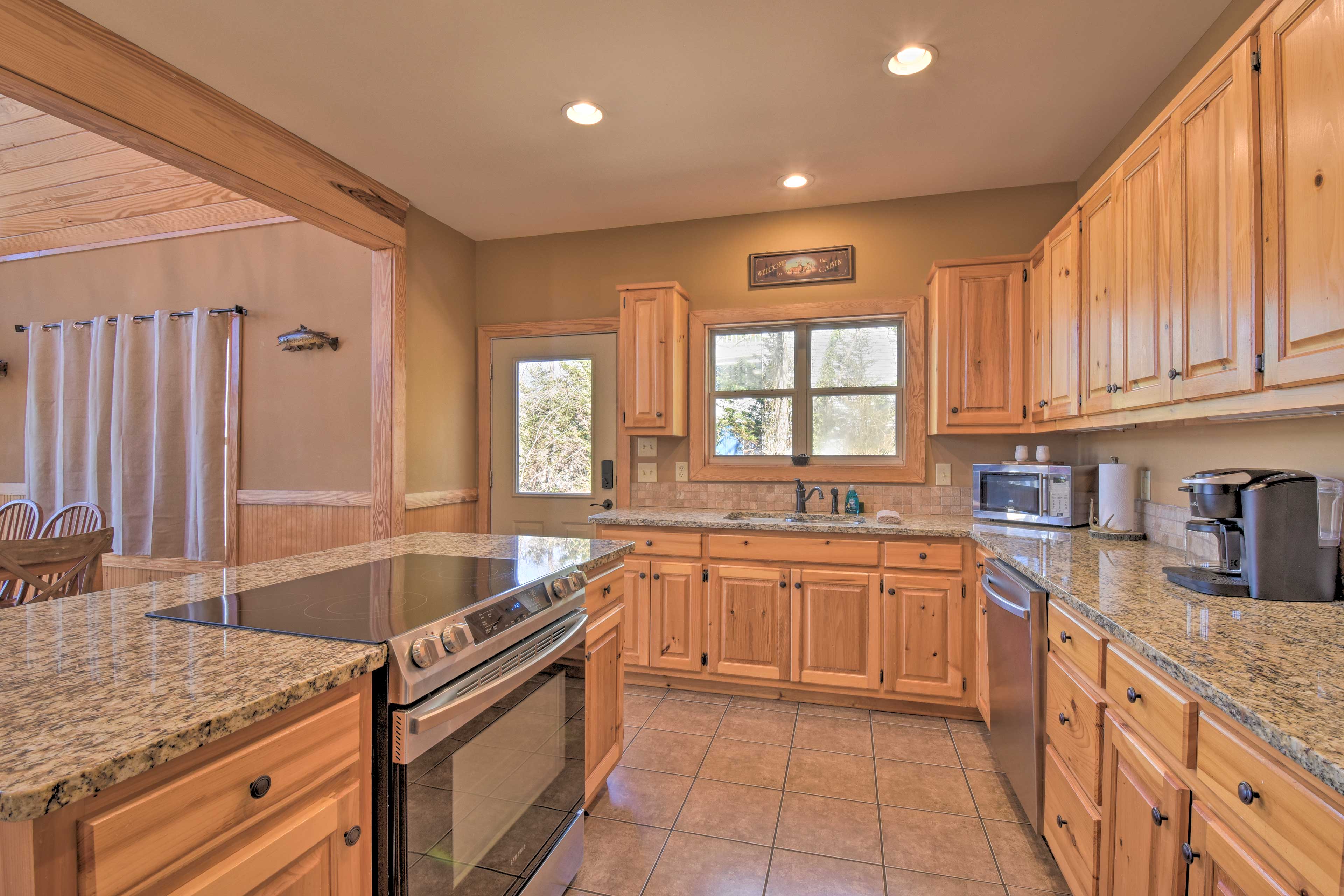 Kitchen | Fully Equipped w/ Cooking Basics | Dishware/Flatware