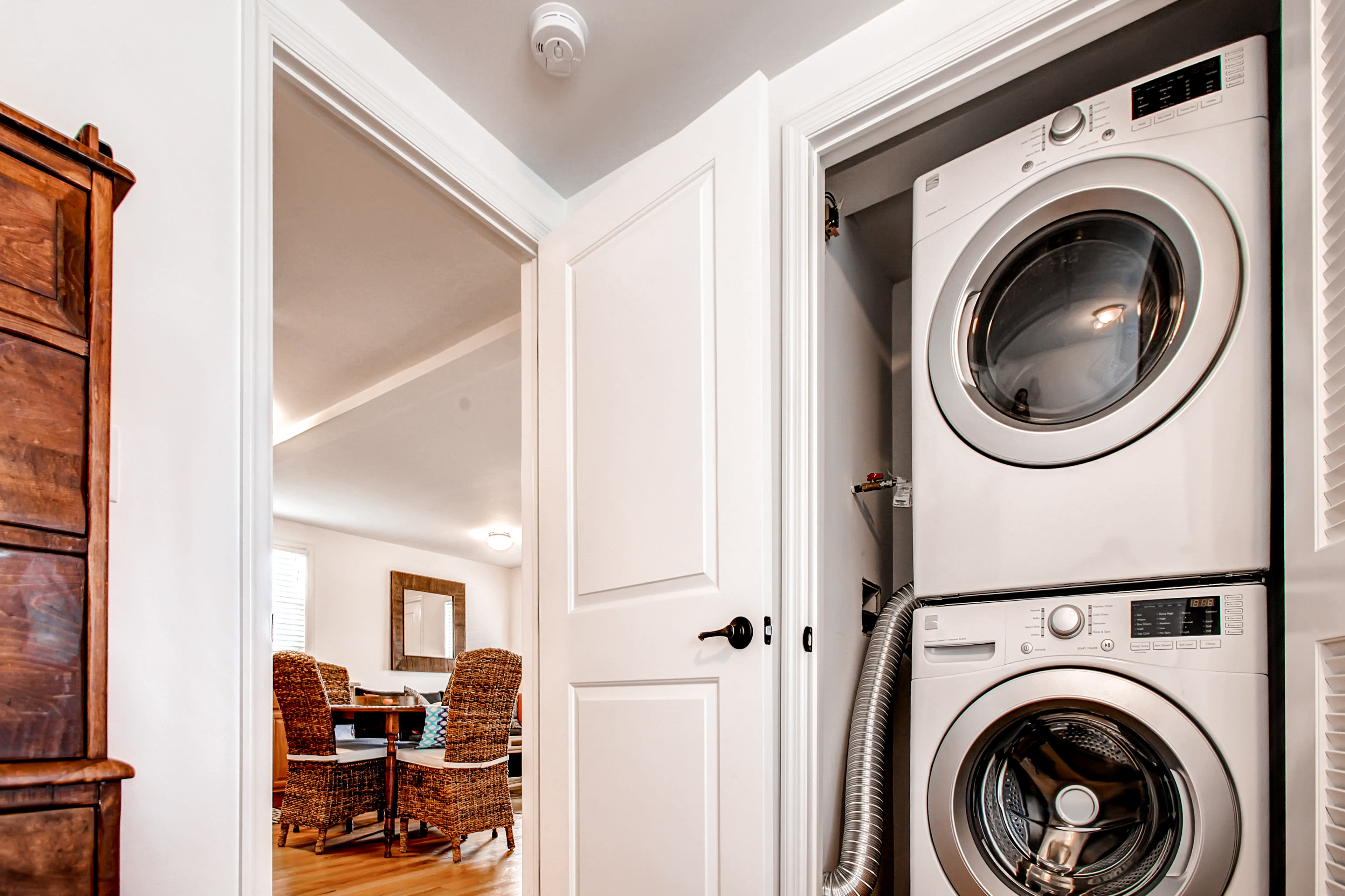 In-Unit Laundry | Washer & Dryer