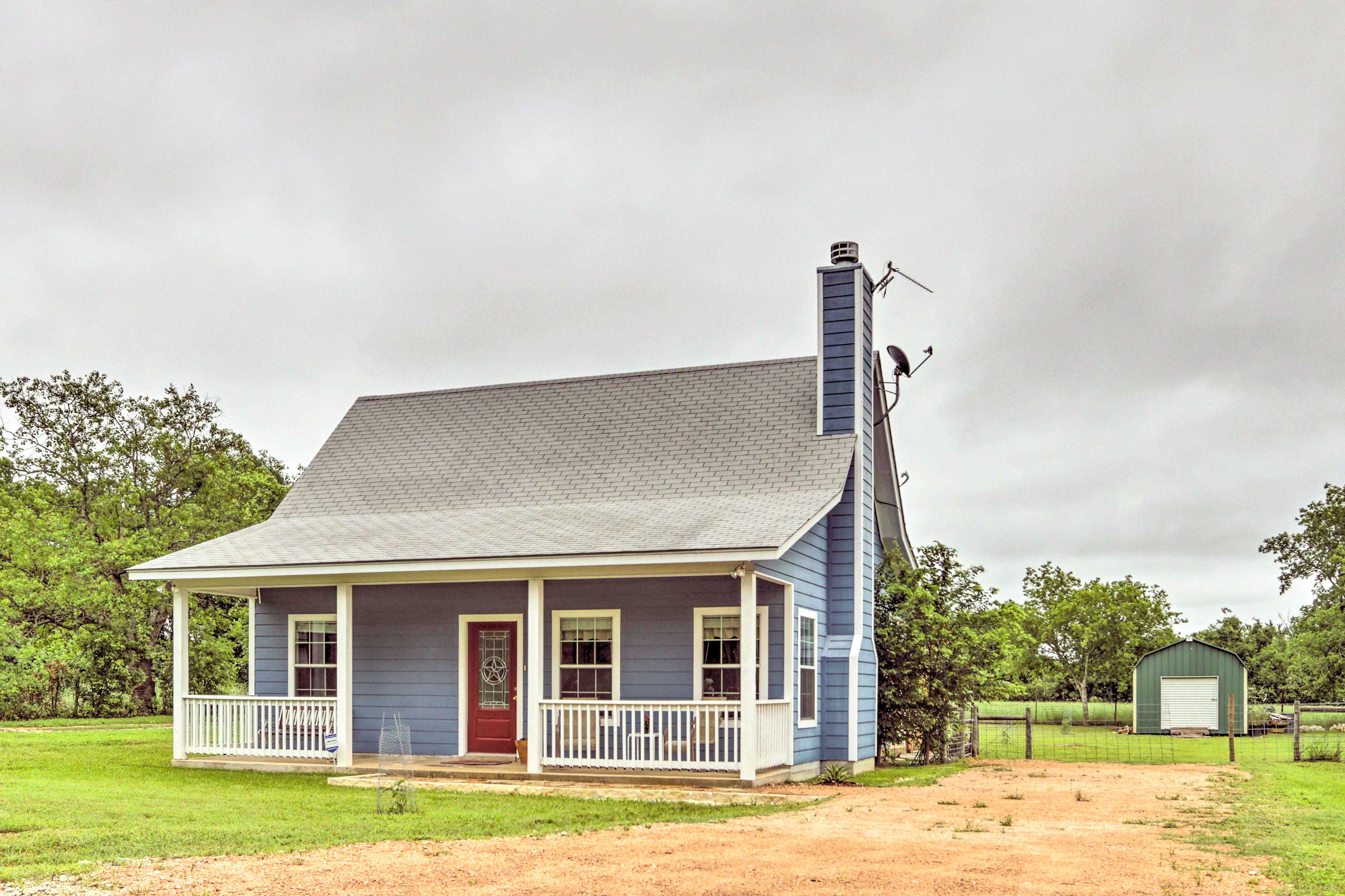 Home Exterior | Driveway (4 Vehicles)