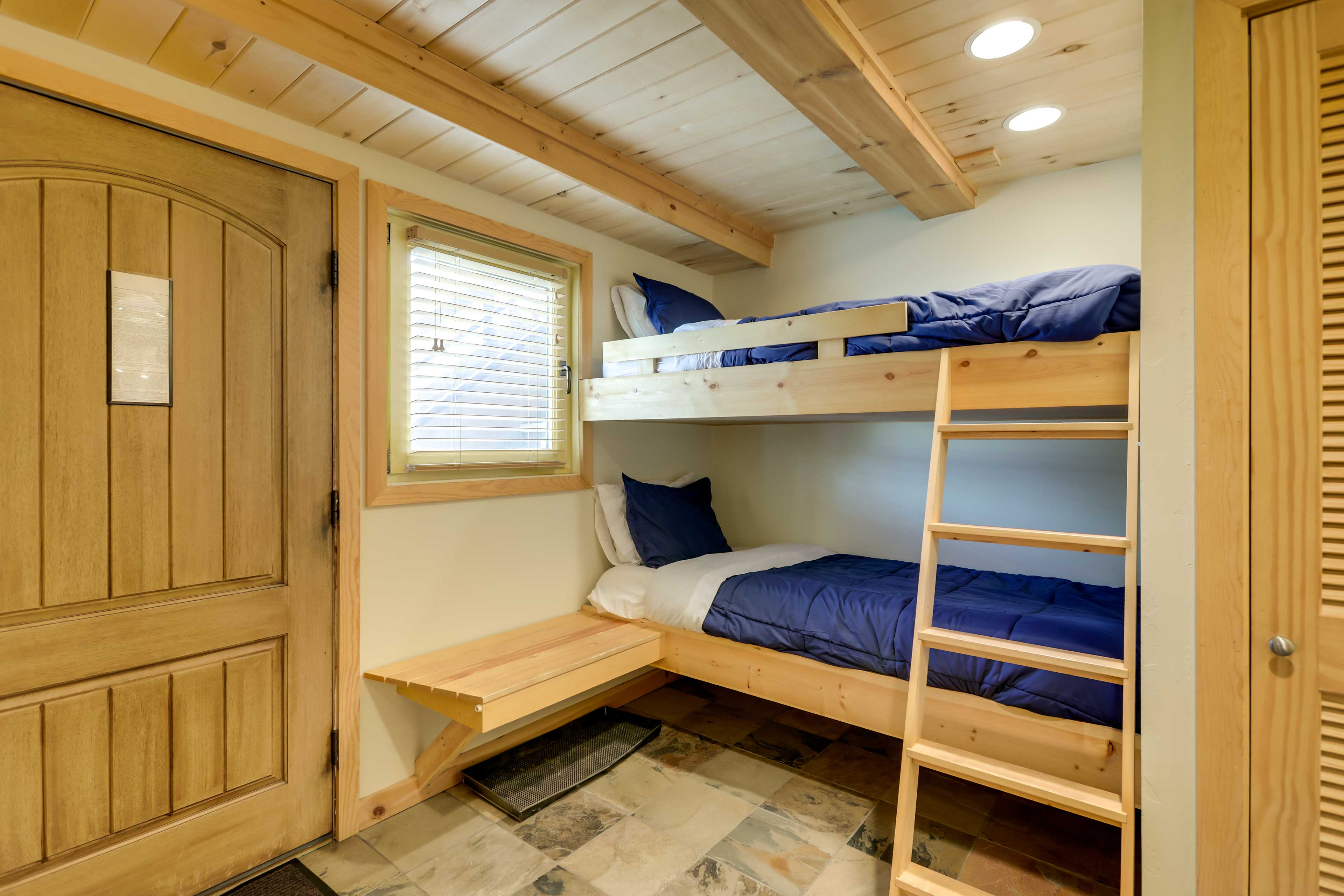 Bunk Room | Twin Bunk Bed