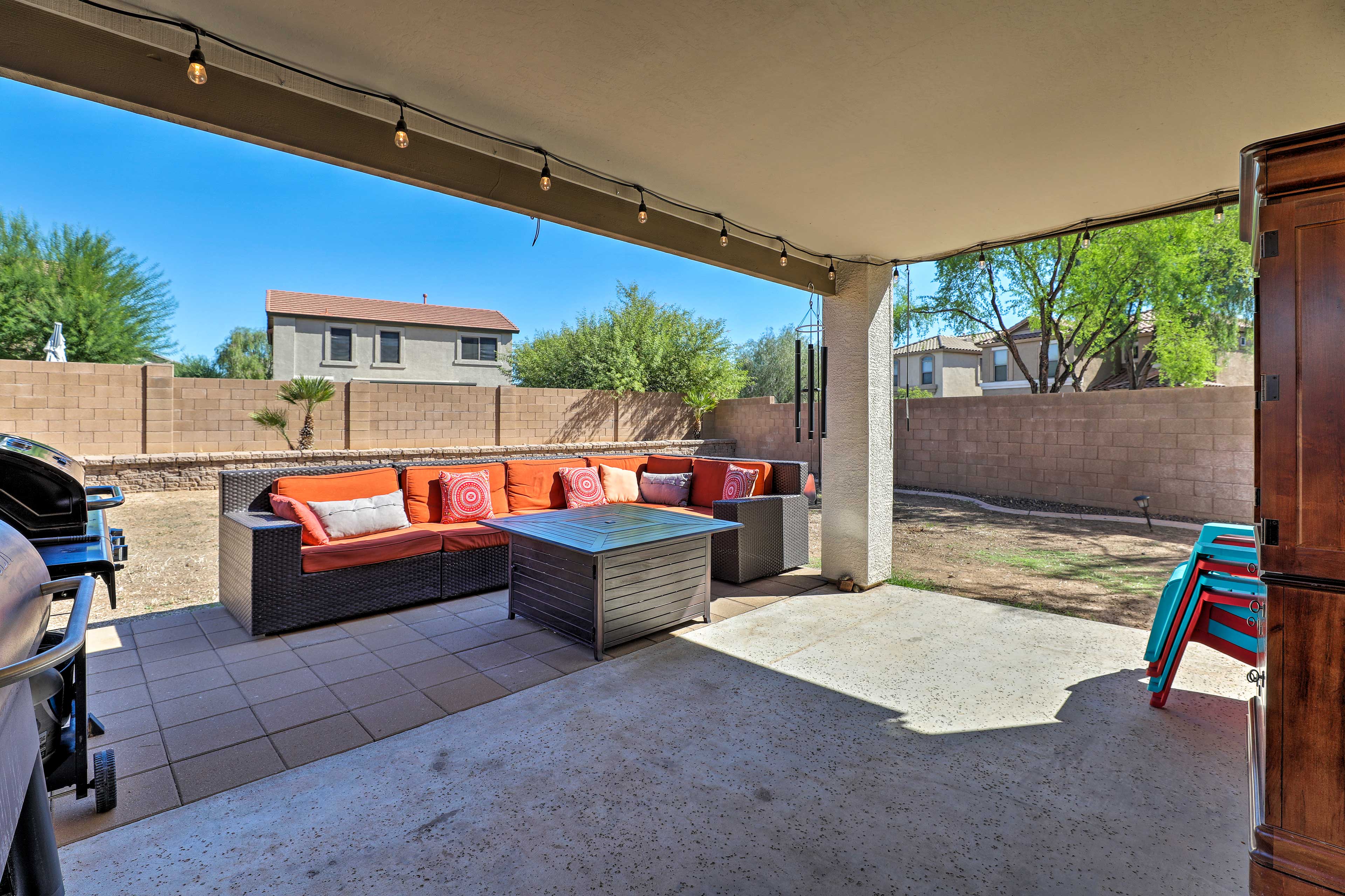 Covered Patio | Gas Grill