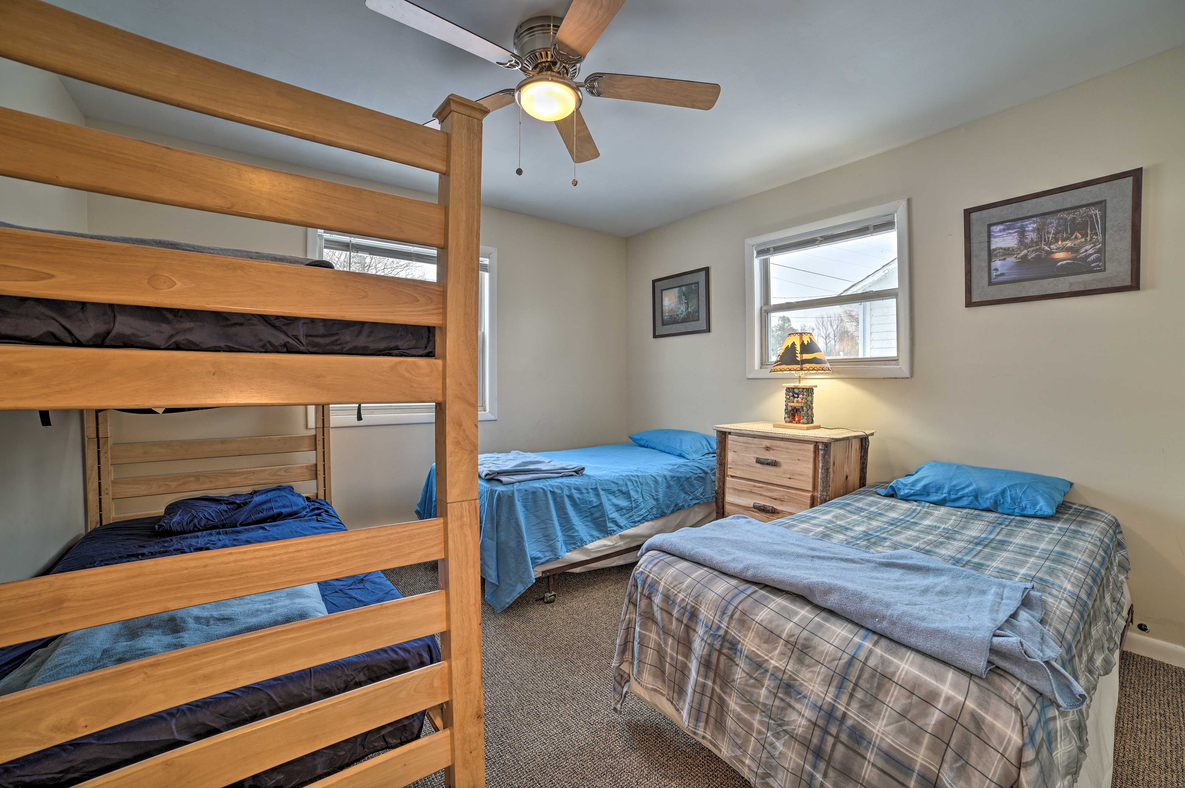 Bedroom 2 | 2 Twin Beds | Twin Bunk Bed