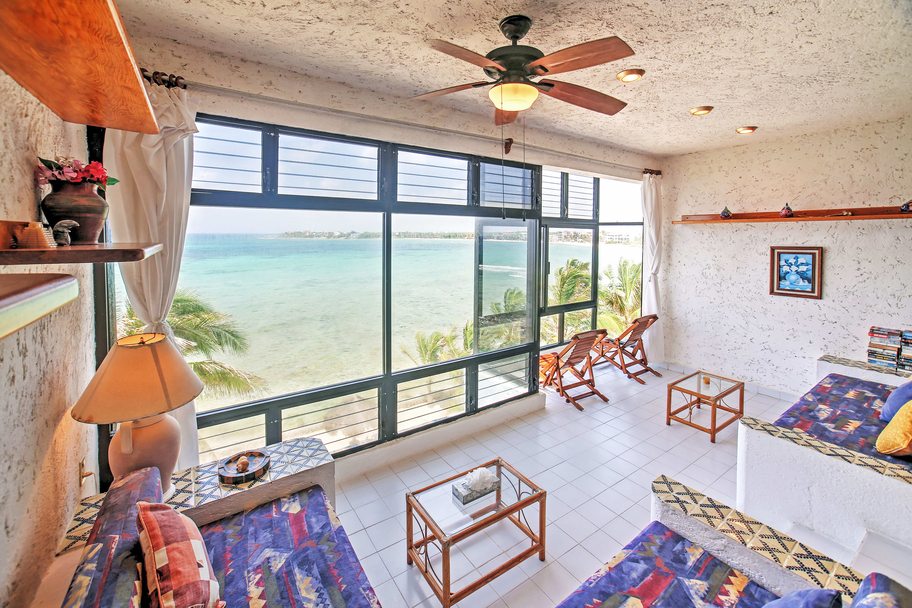 This breezy tropical escape comfortably sleeps up to 4 lucky beachgoers.