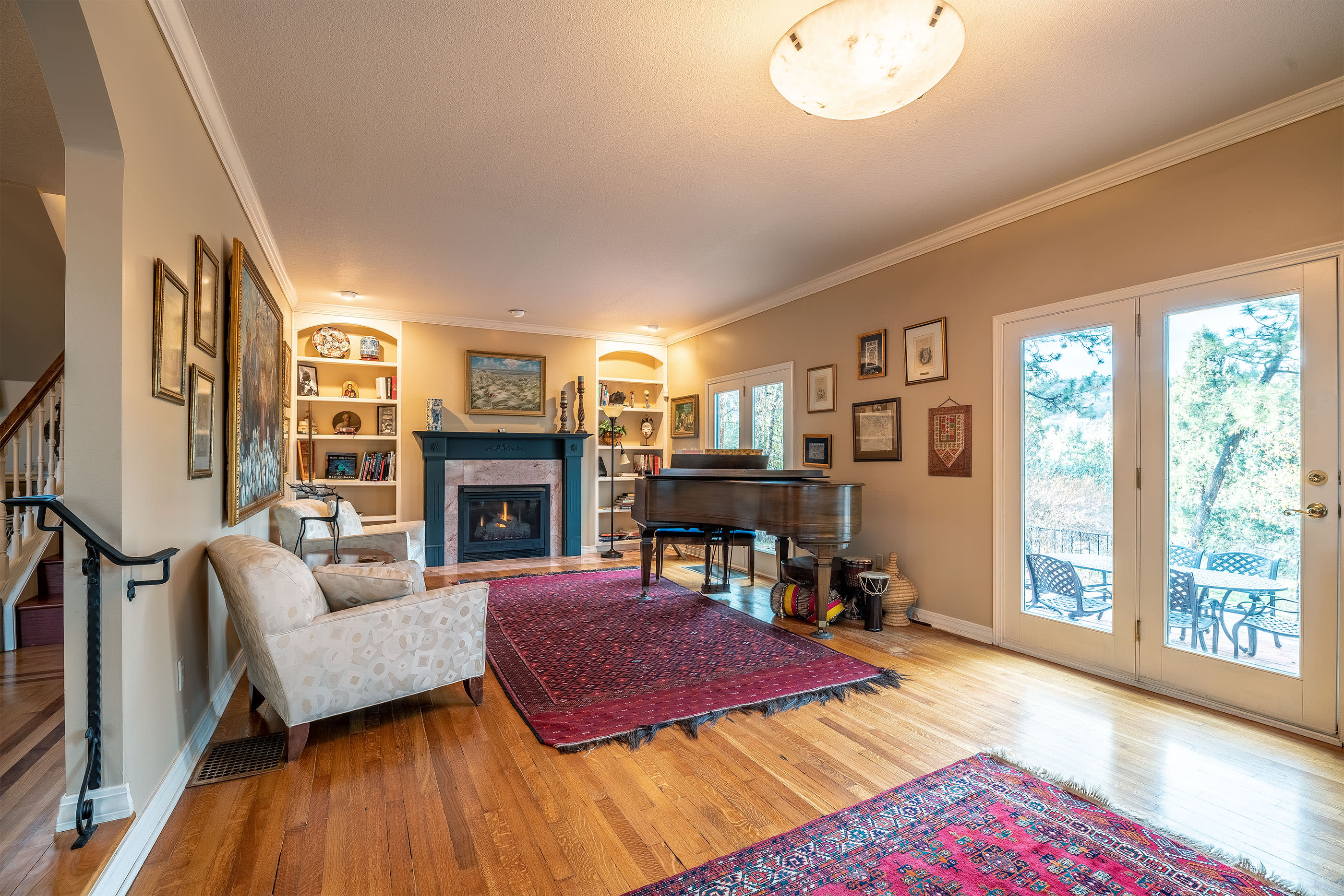 Sitting Room | Fireplace | Grand Piano