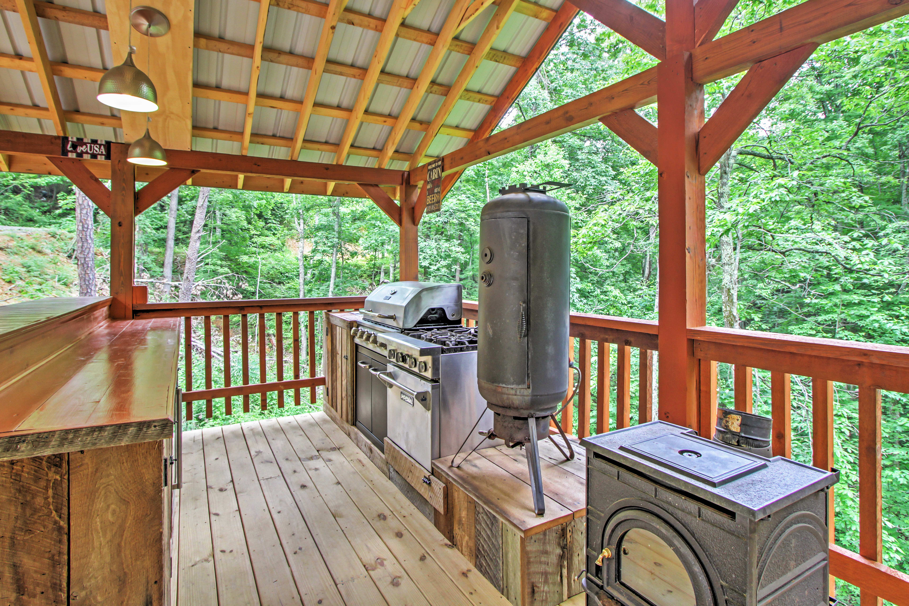 Outdoor Kitchen