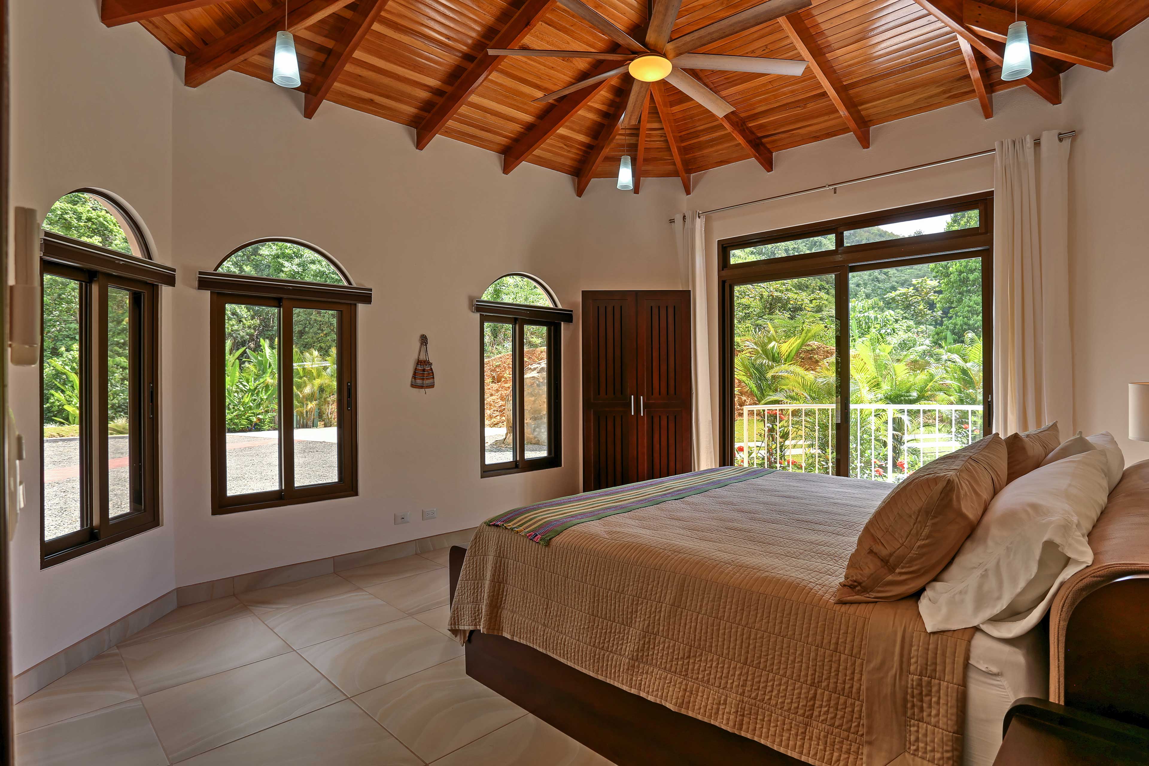 Two of the rooms boast fabulous ocean views, and one has an incredible view of the mountain jungle.