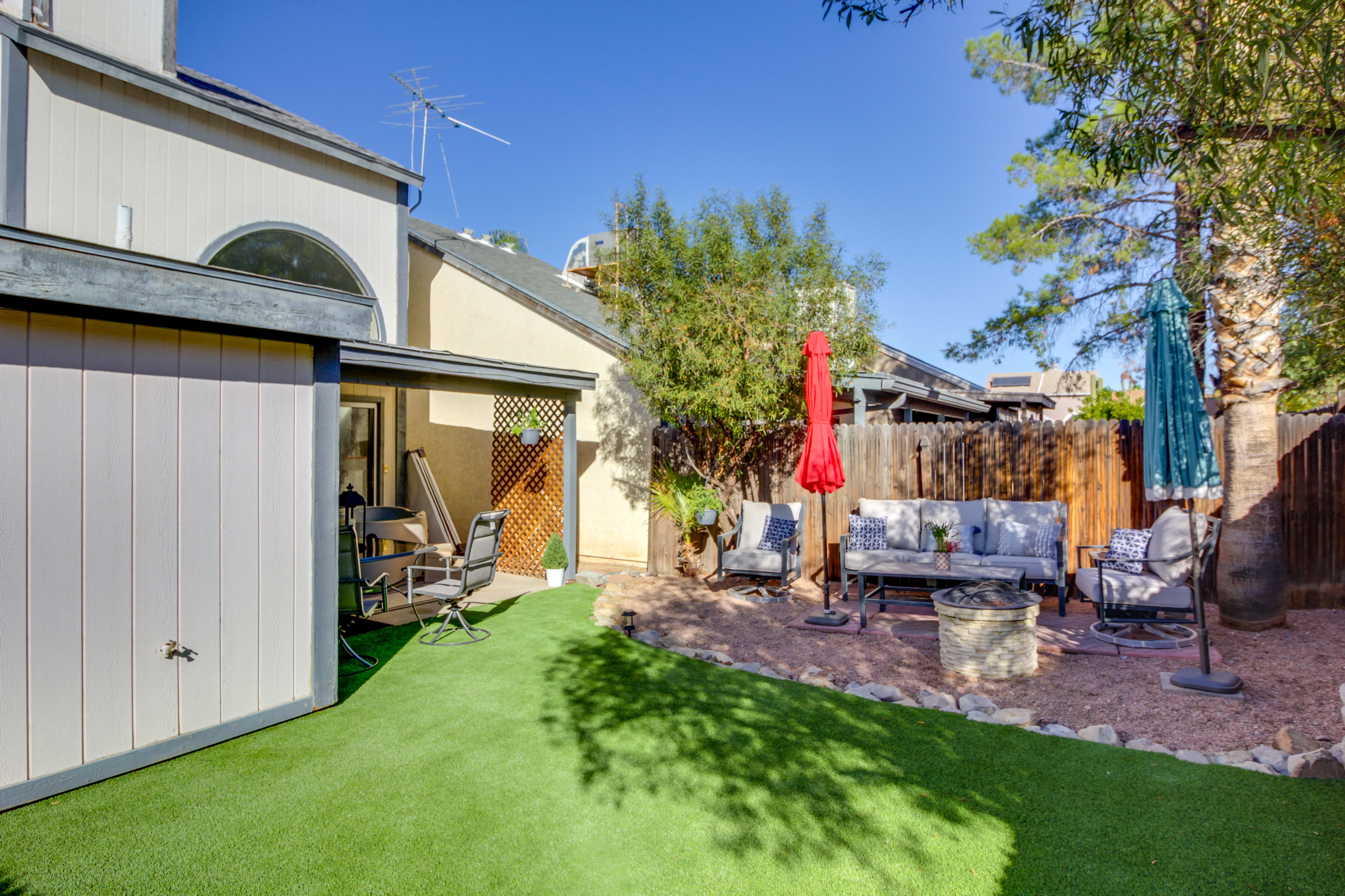 Backyard | Lounge Furniture