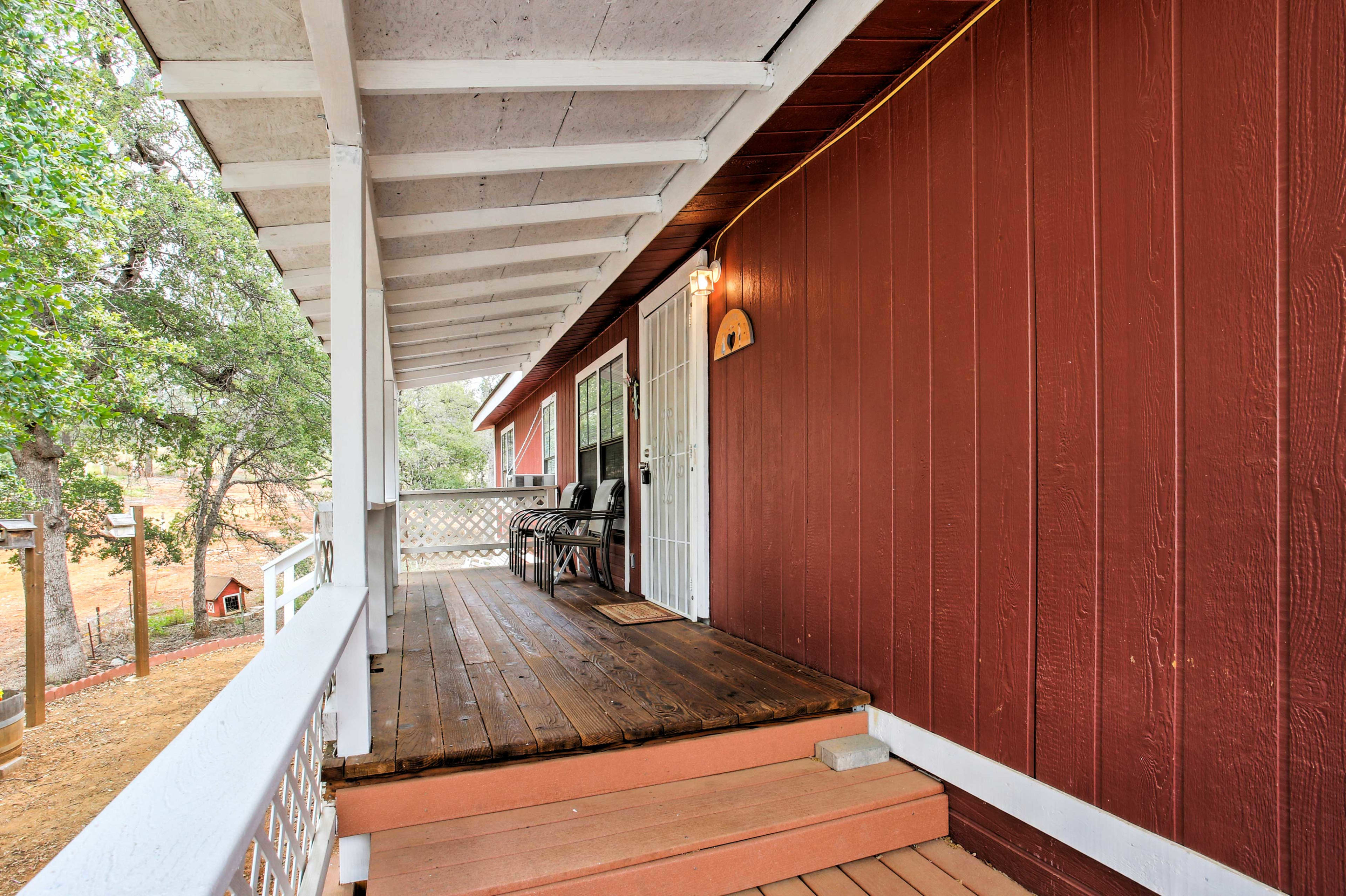 Front Porch | Outdoor Seating