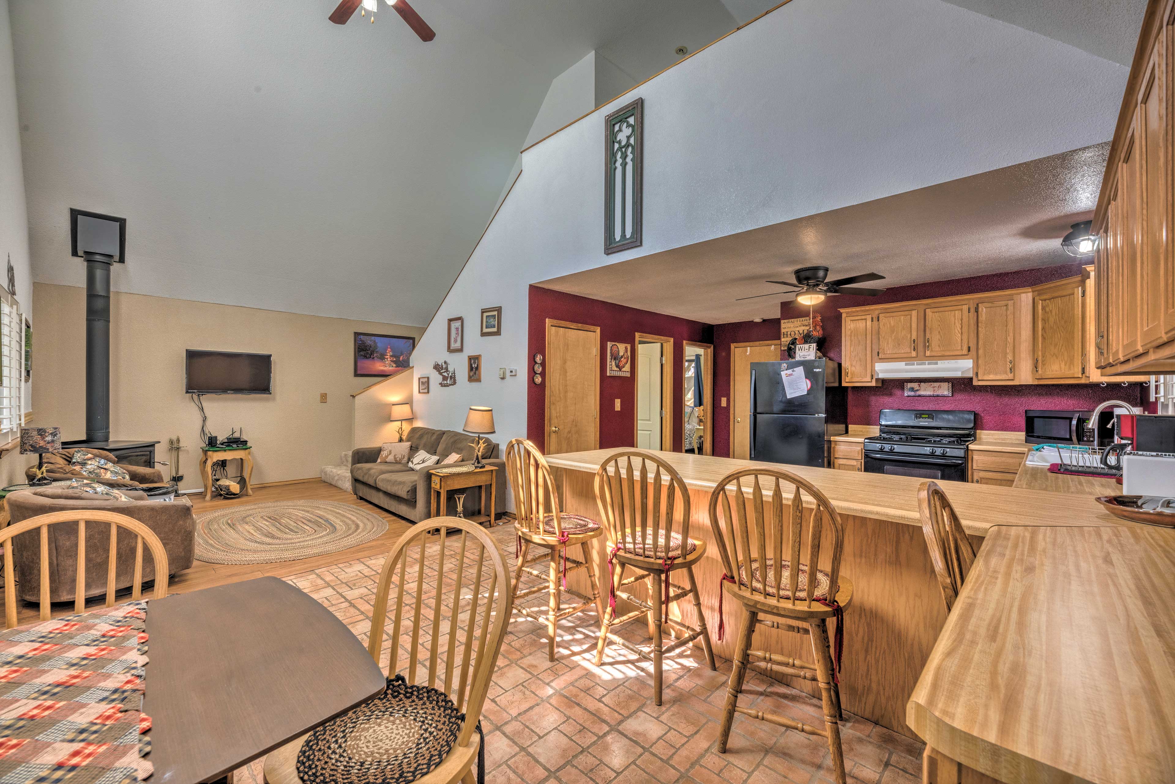 Dining Table | Fully Equipped Kitchen | Breakfast Bar