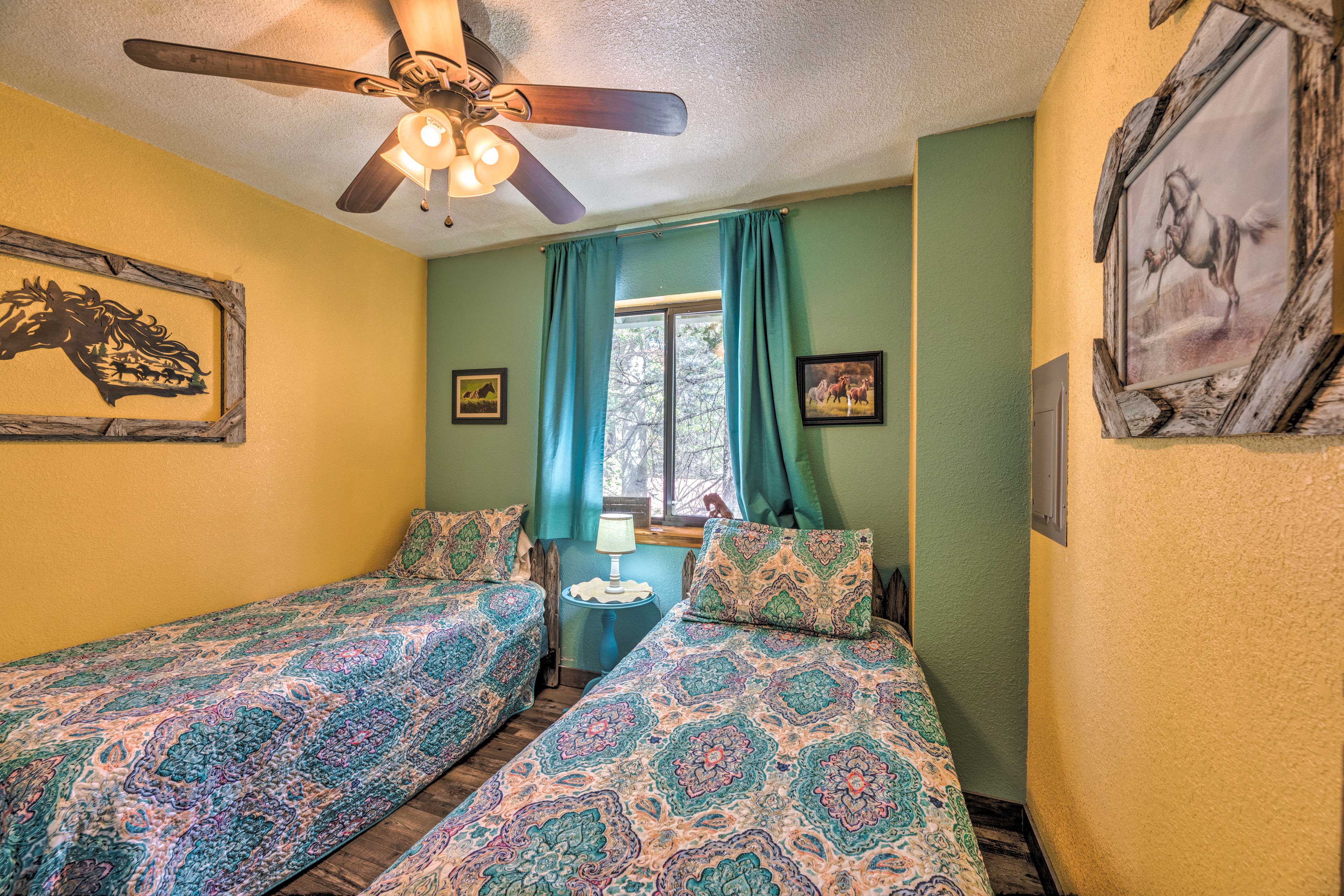 Bedroom 2 | 2 Twin Beds | Linens Provided