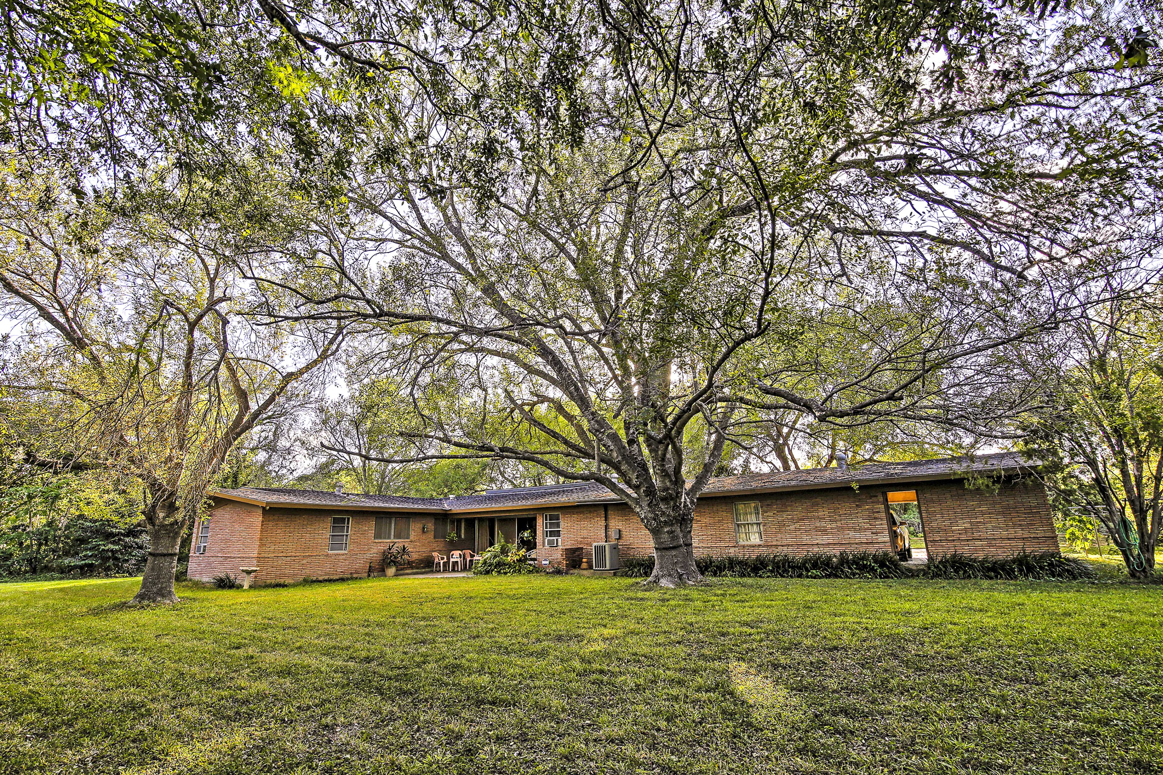 Private Backyard | Patio | Outdoor Seating