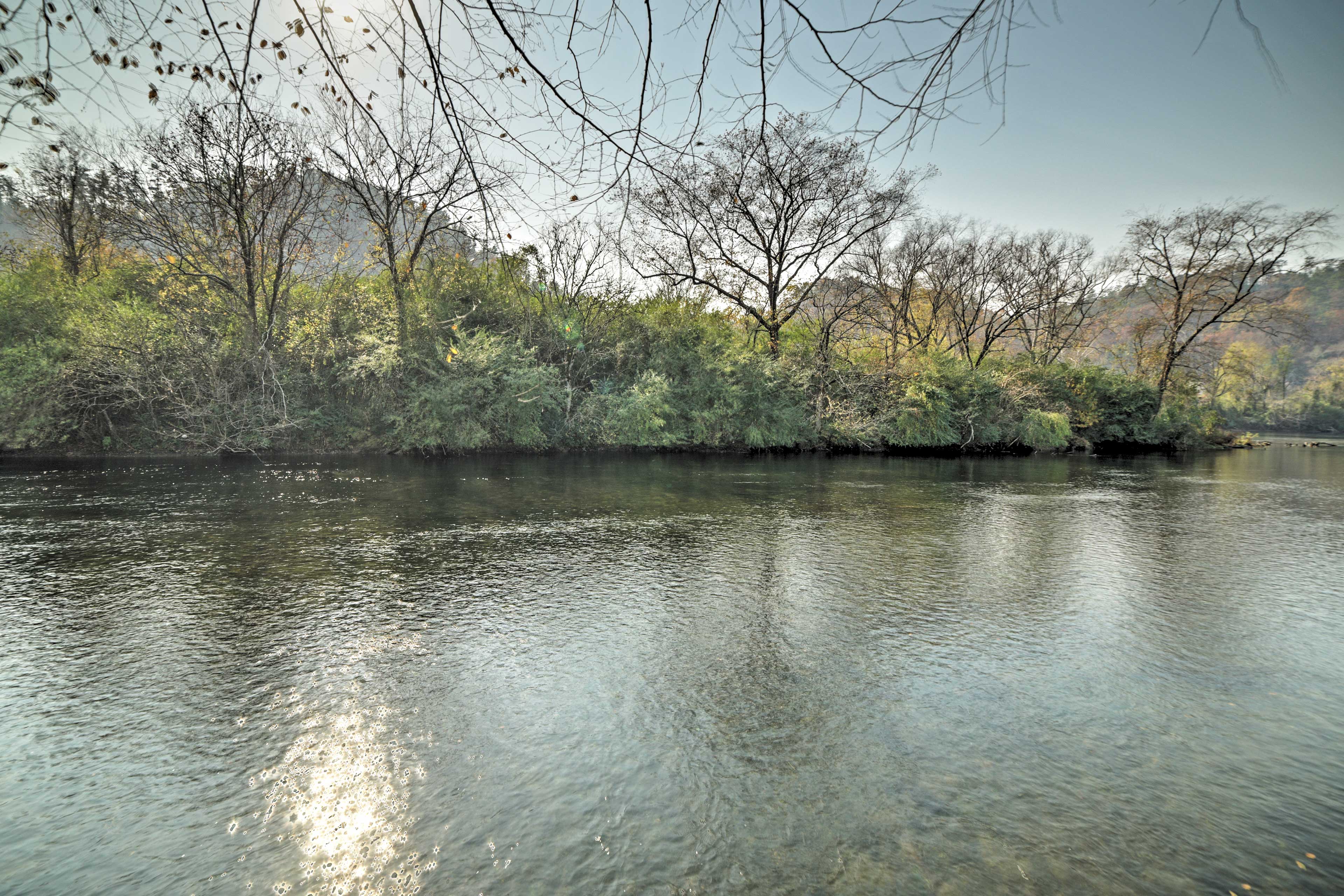 Rustic Reliance Cabin: Fly Fish the Hiwassee River