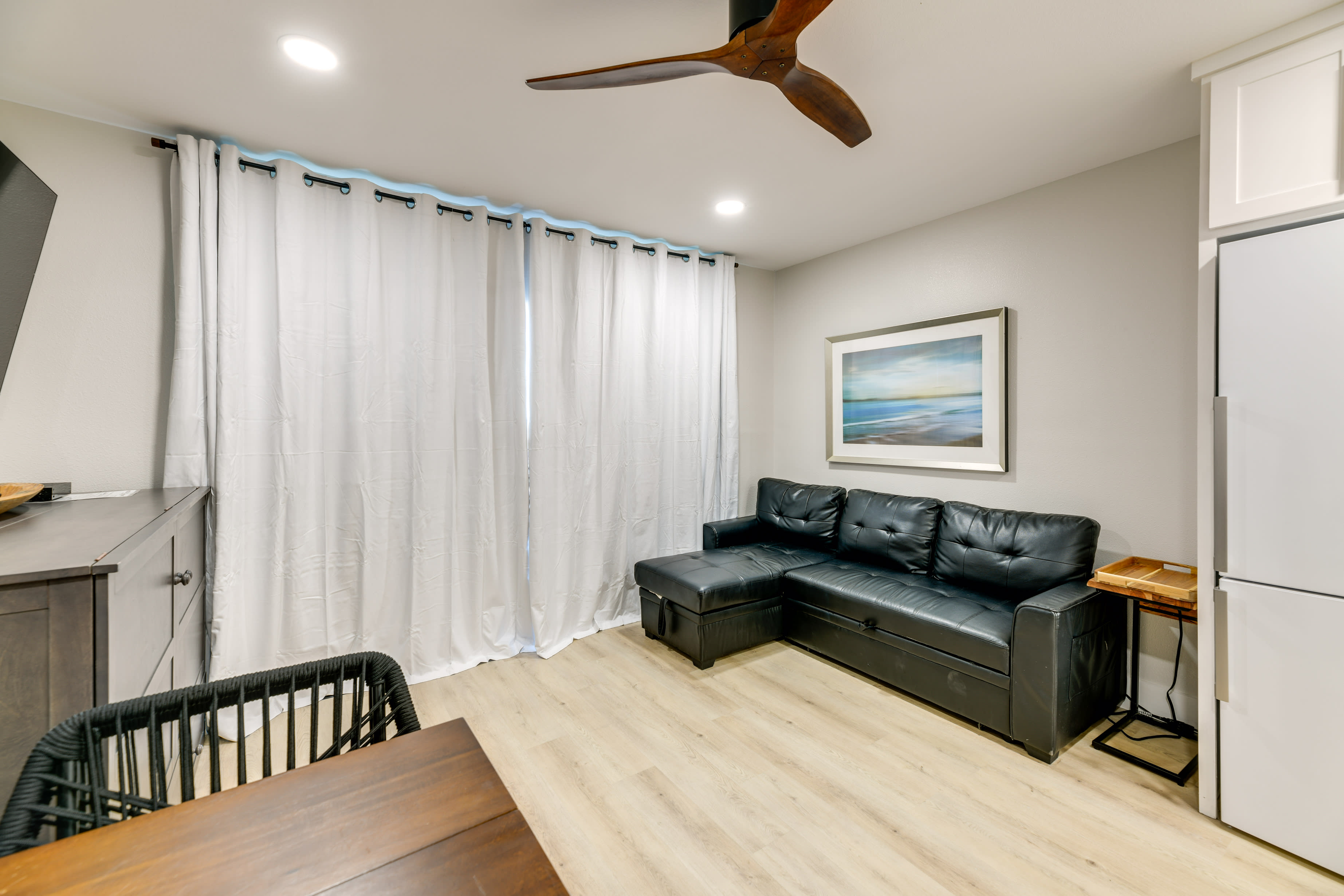 Corpus Christi Vacation Rental | 1BR | 1BA | 450 Sq Ft | Stairs Required