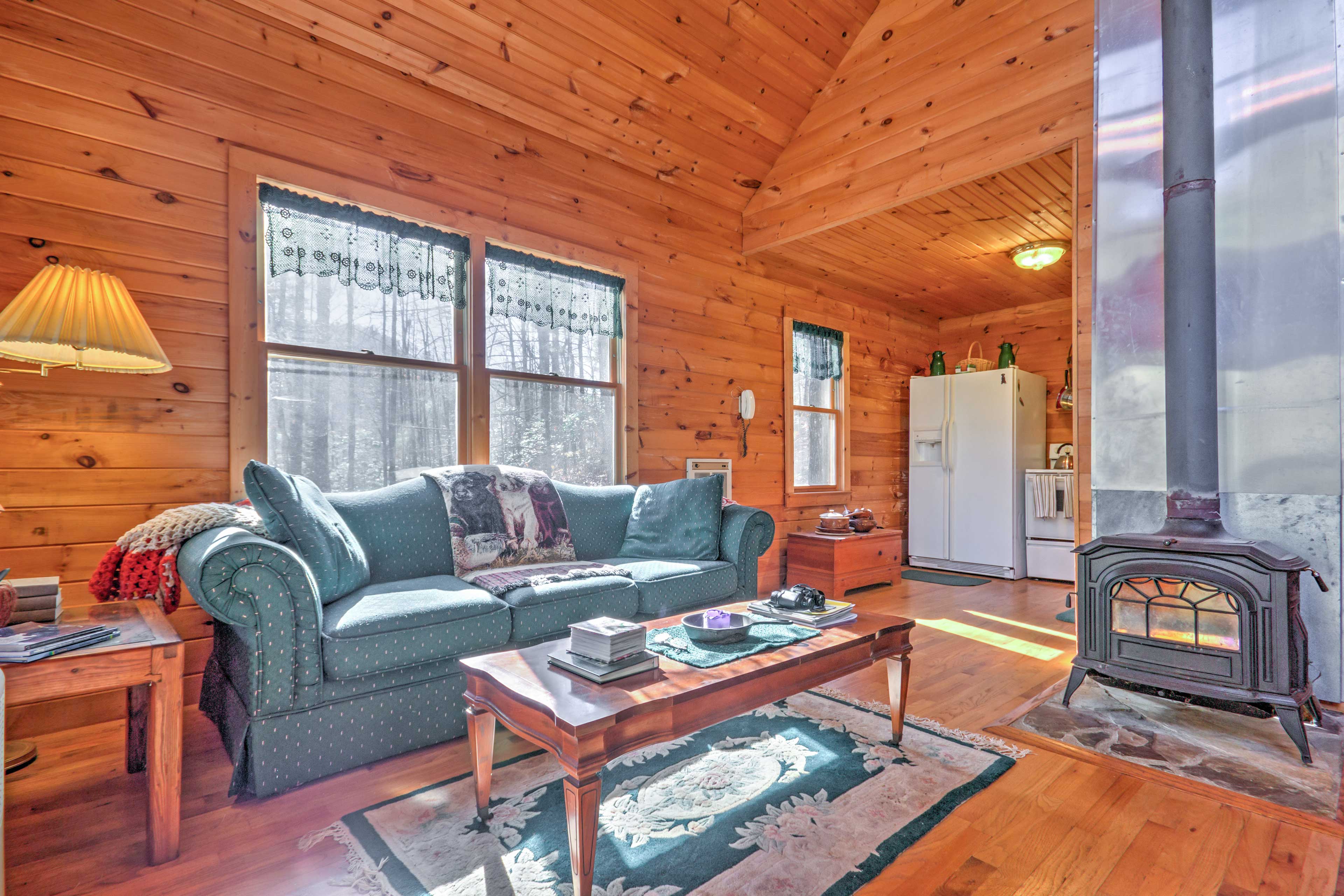 Living Room | Central Heating | Wood-Burning Stove