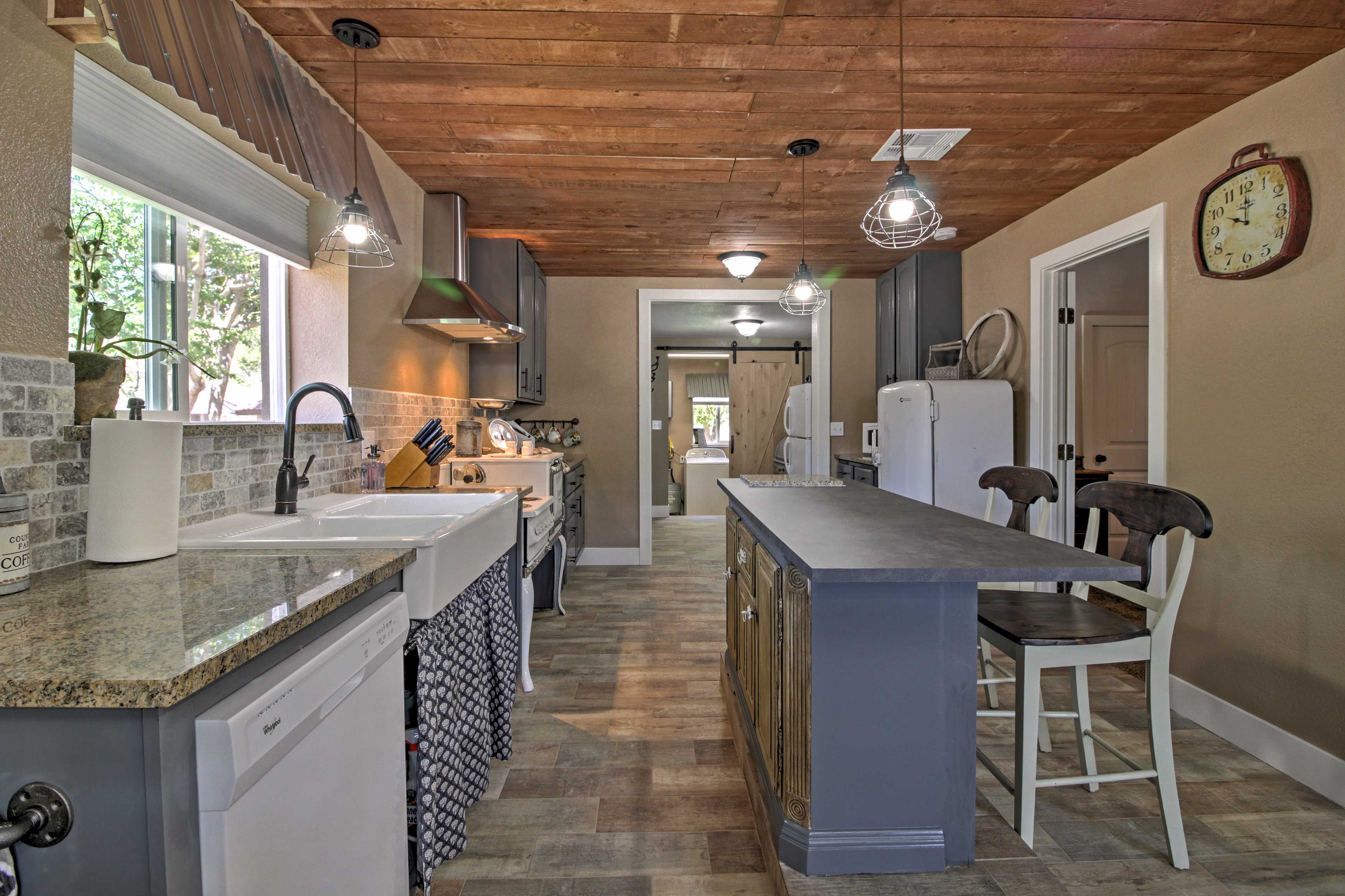 Enjoy your morning cup of coffee from this 2-person breakfast bar!