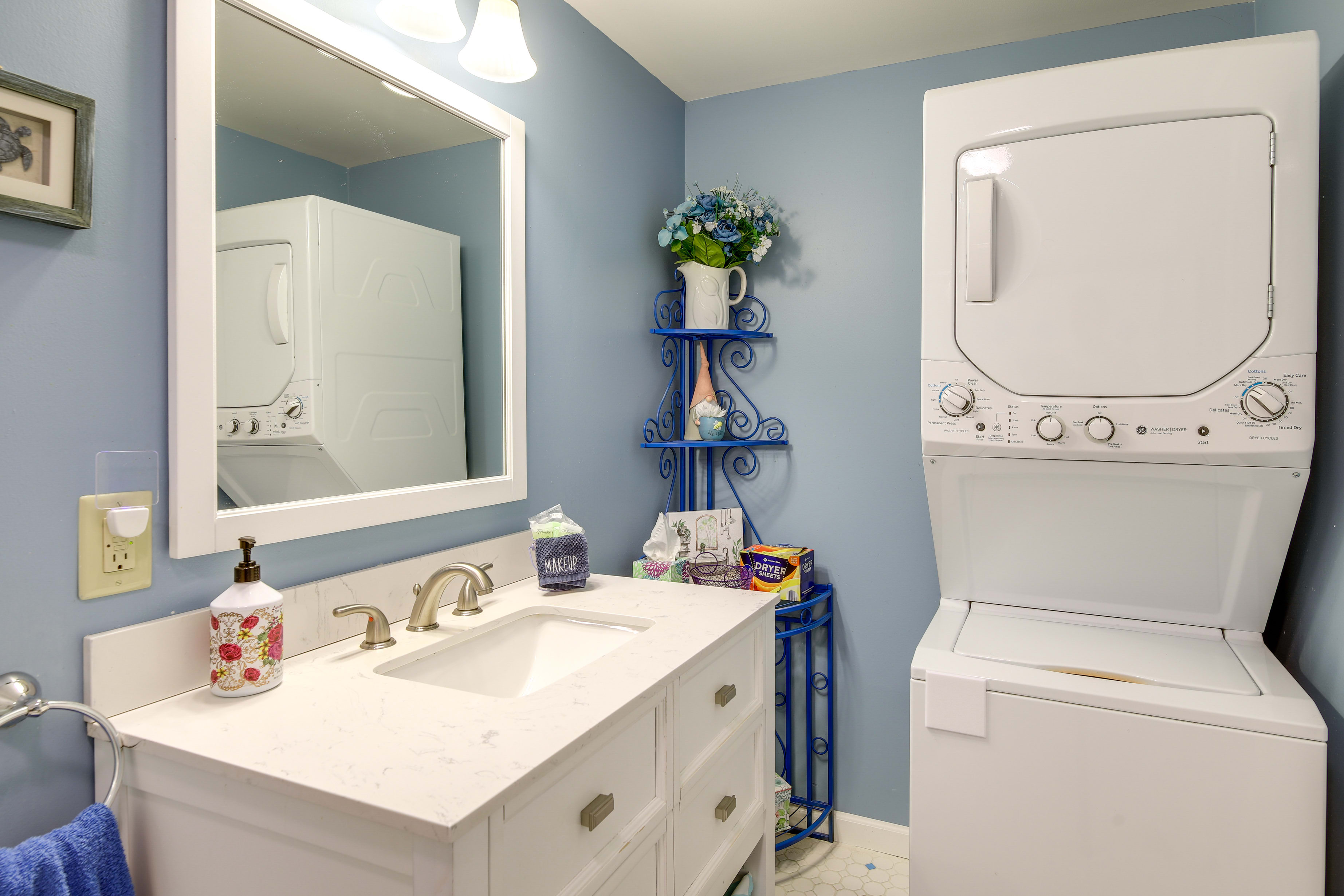 Bathroom | Washer & Dryer