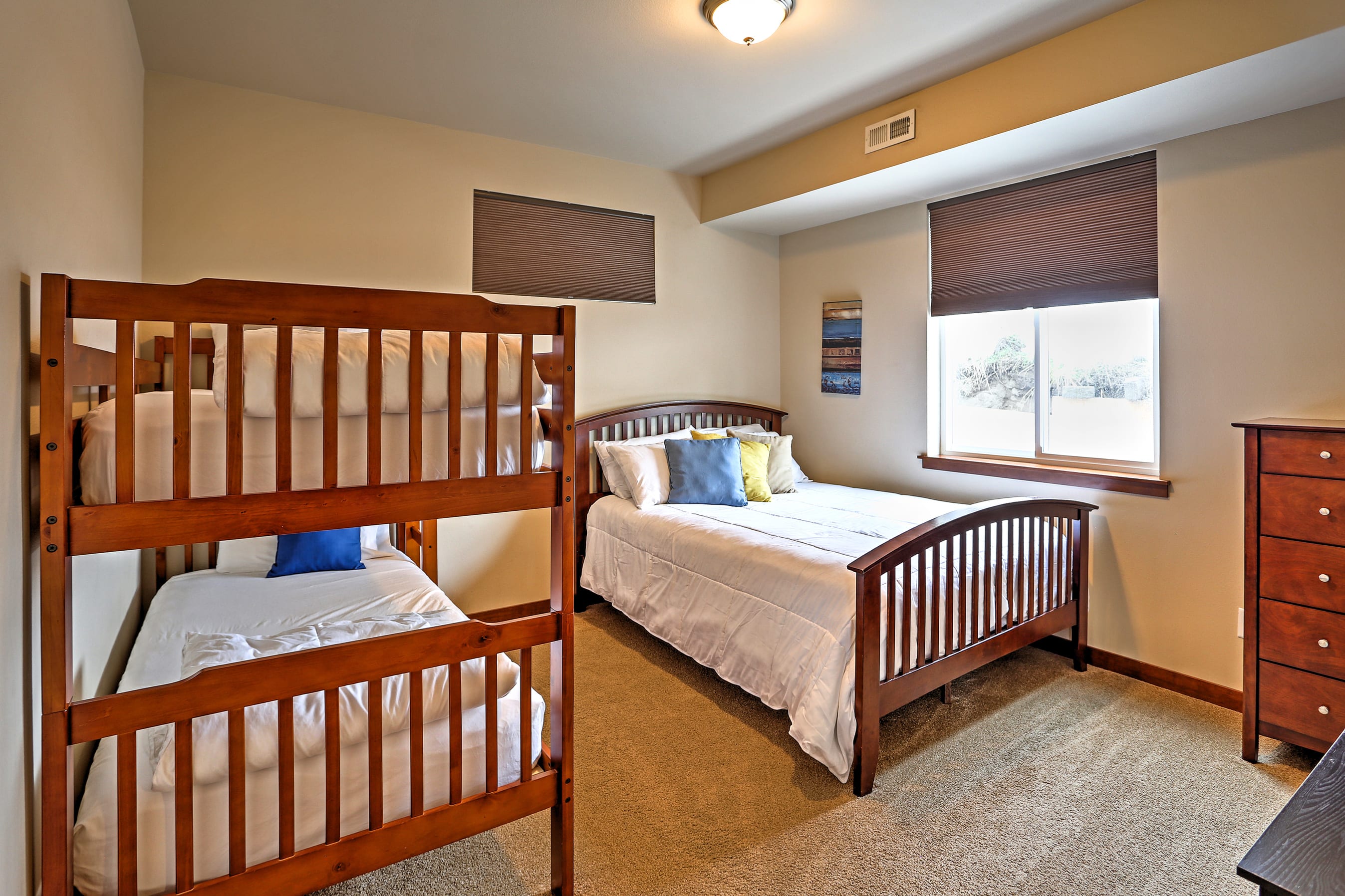 Bedroom 2 | Queen Bed, Twin Bunk Bed