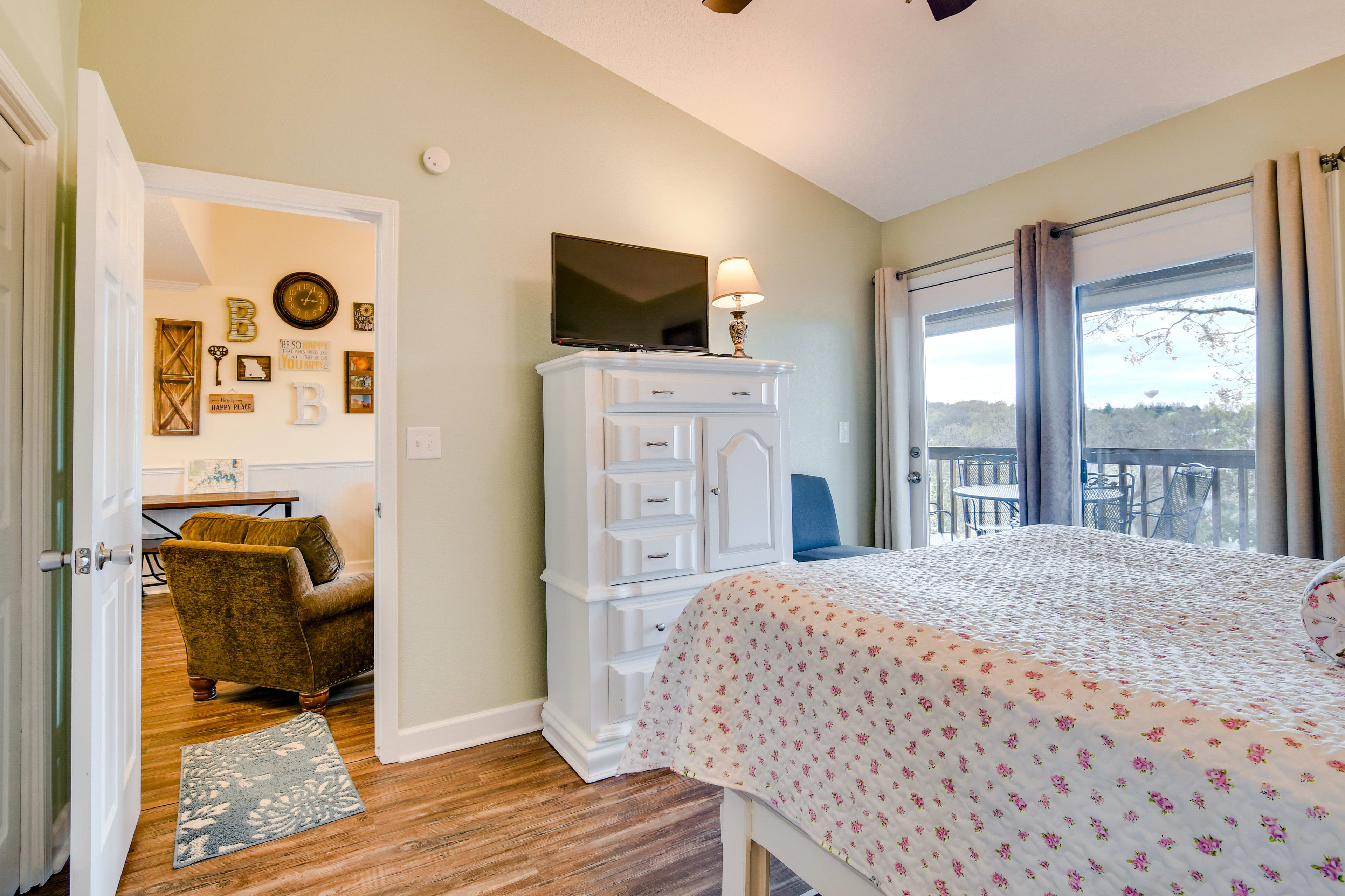 Bedroom 1 | Queen Bed | Balcony Access | Linens & Towels