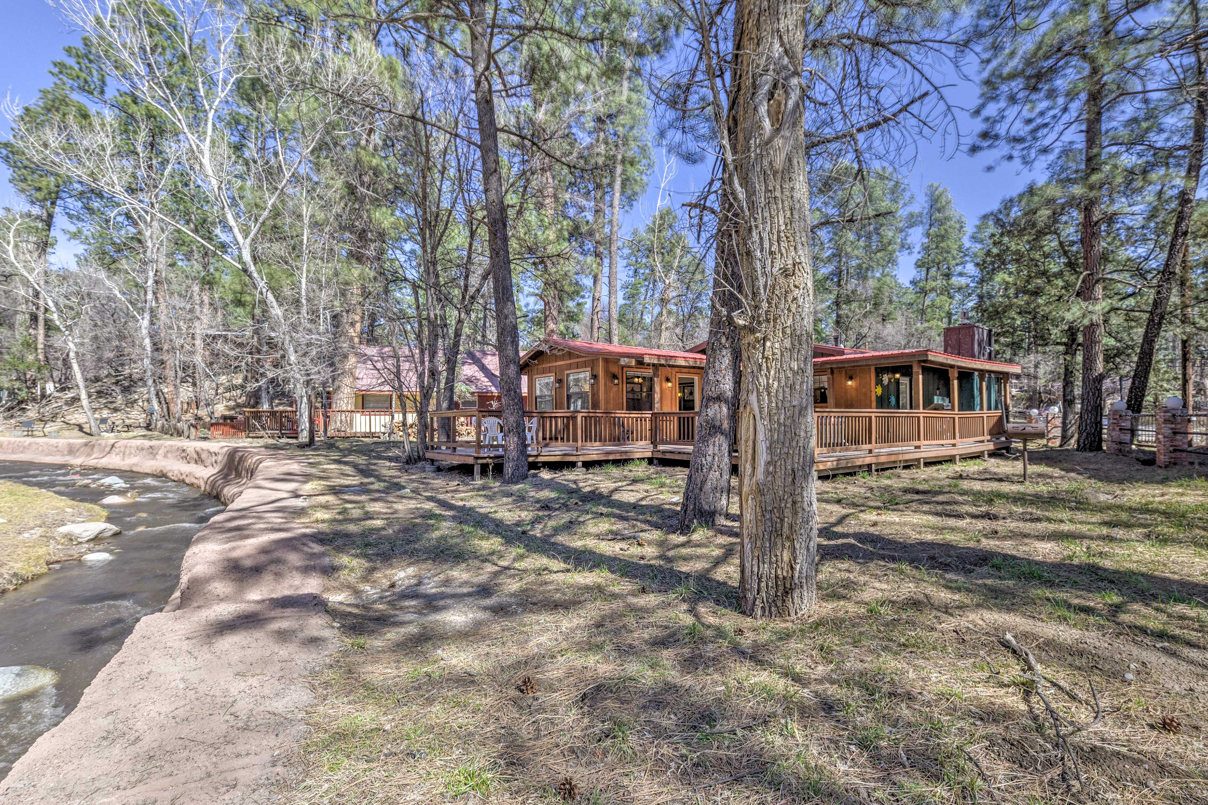 Outdoor Space | Rio Ruidoso River On-Site | Wildlife Viewing