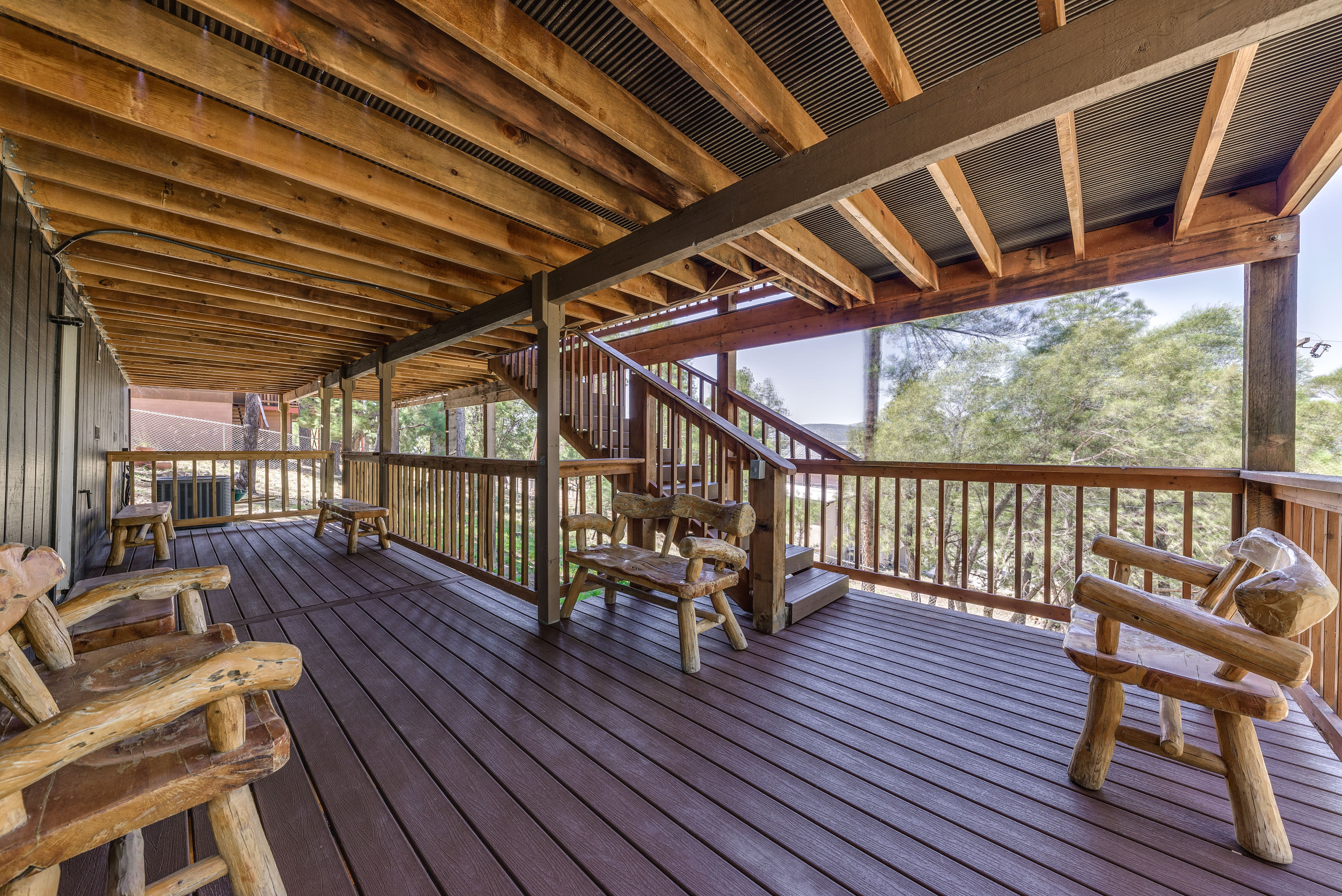 Lower Deck | Outdoor Seating