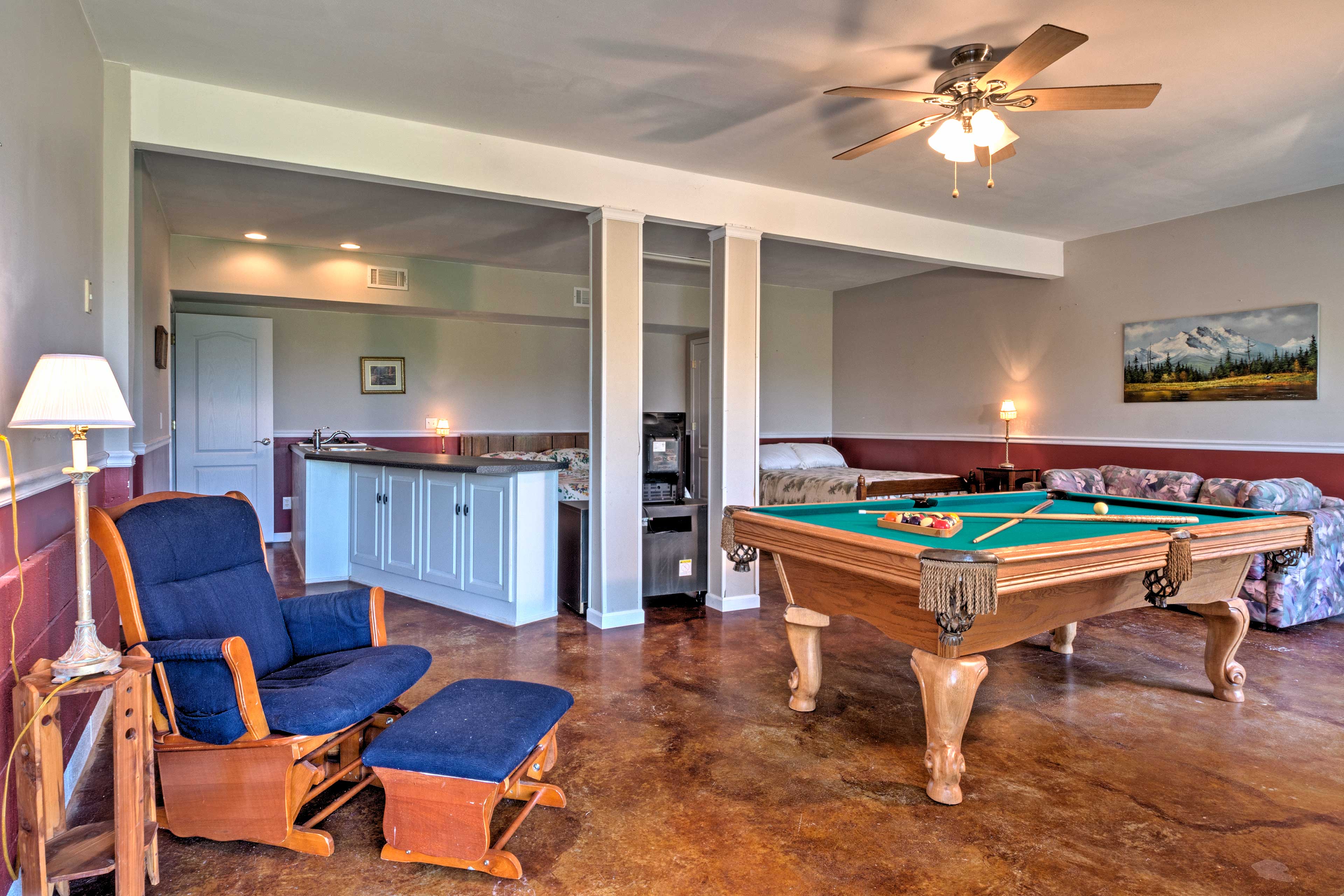 This 4-bed, 3-bath vacation rental offers sleeping arrangements for 12.