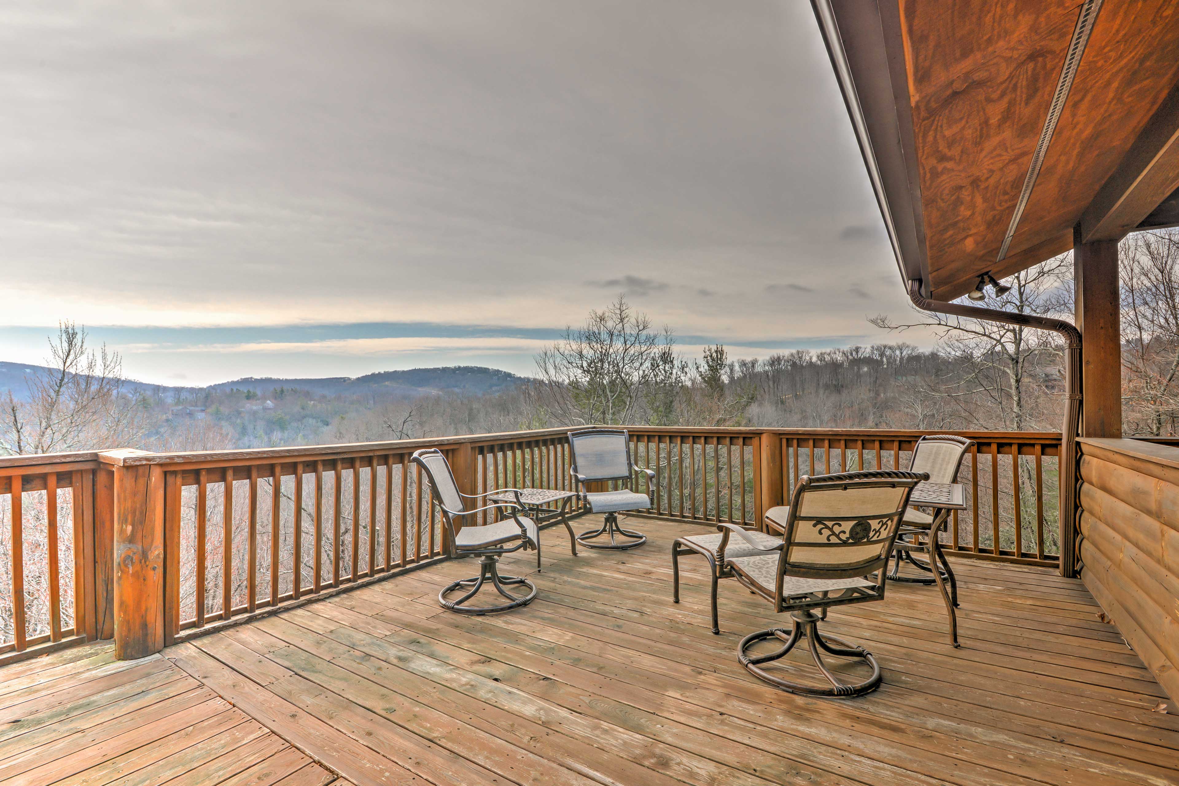 Deck | Mountain Views