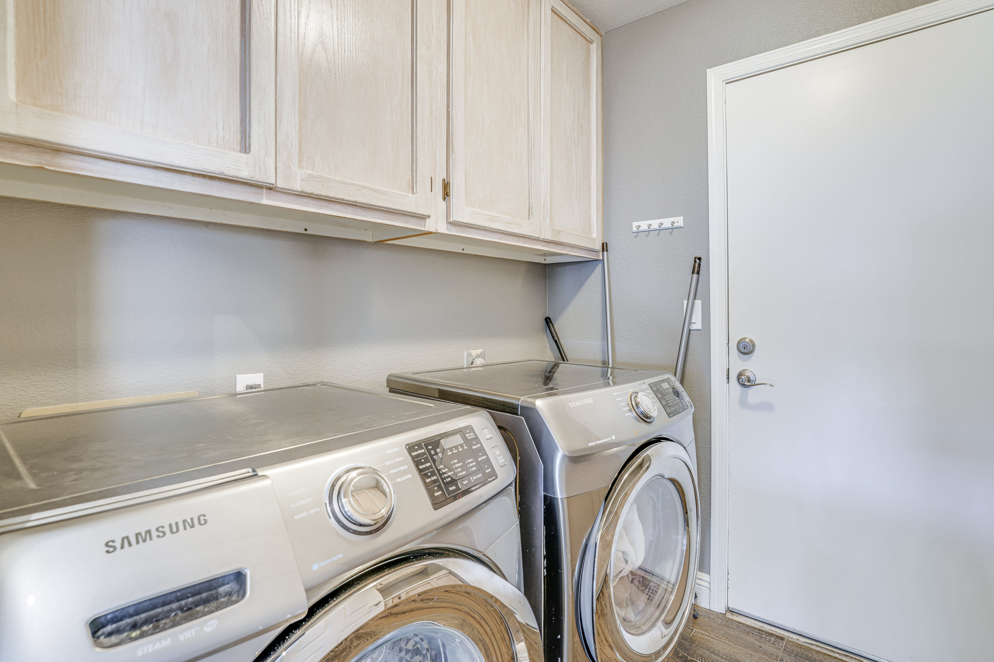 Washer | Dryer | Iron/Board