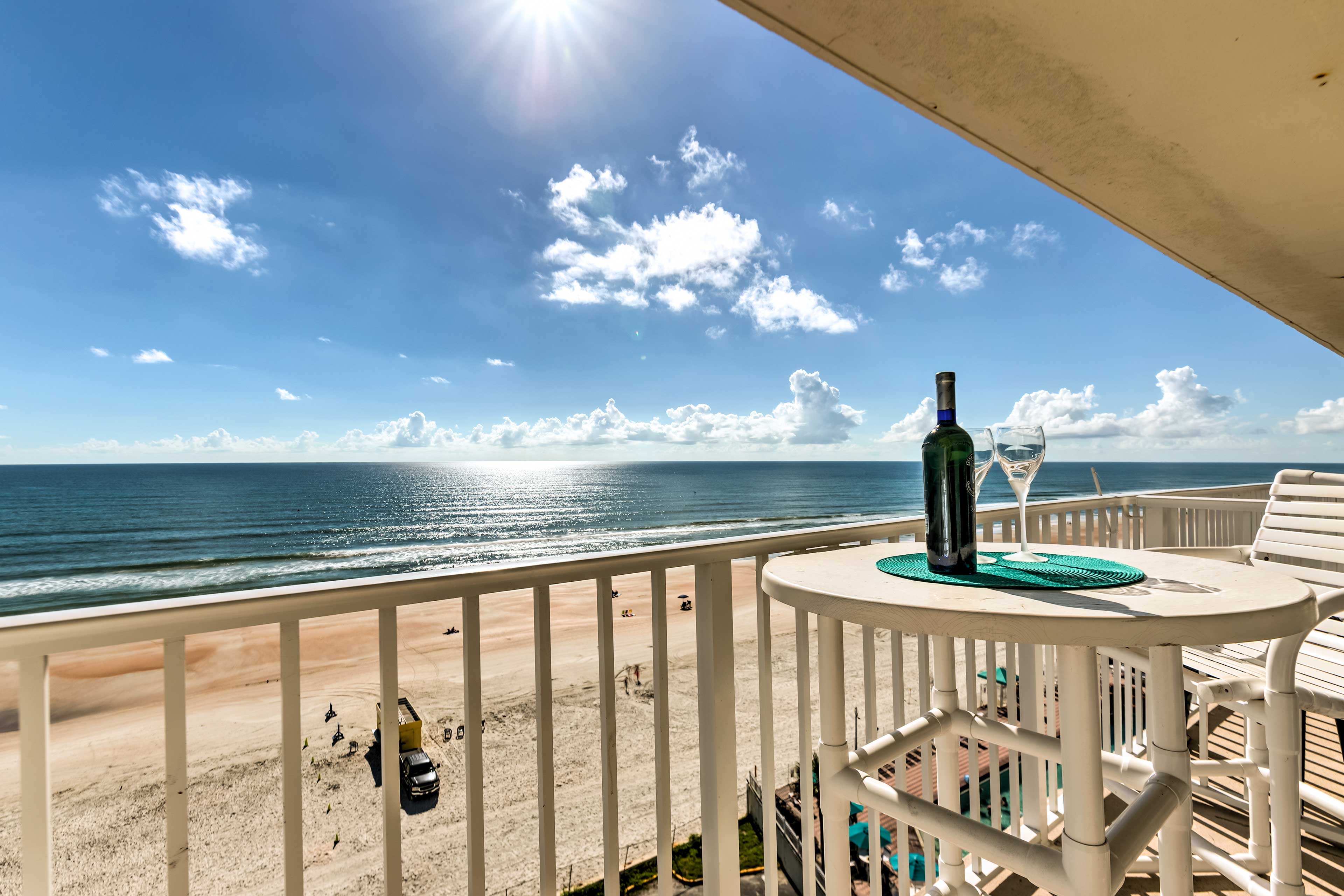 Daytona Beach Resort Condo 1 Mi to Ocean Center!