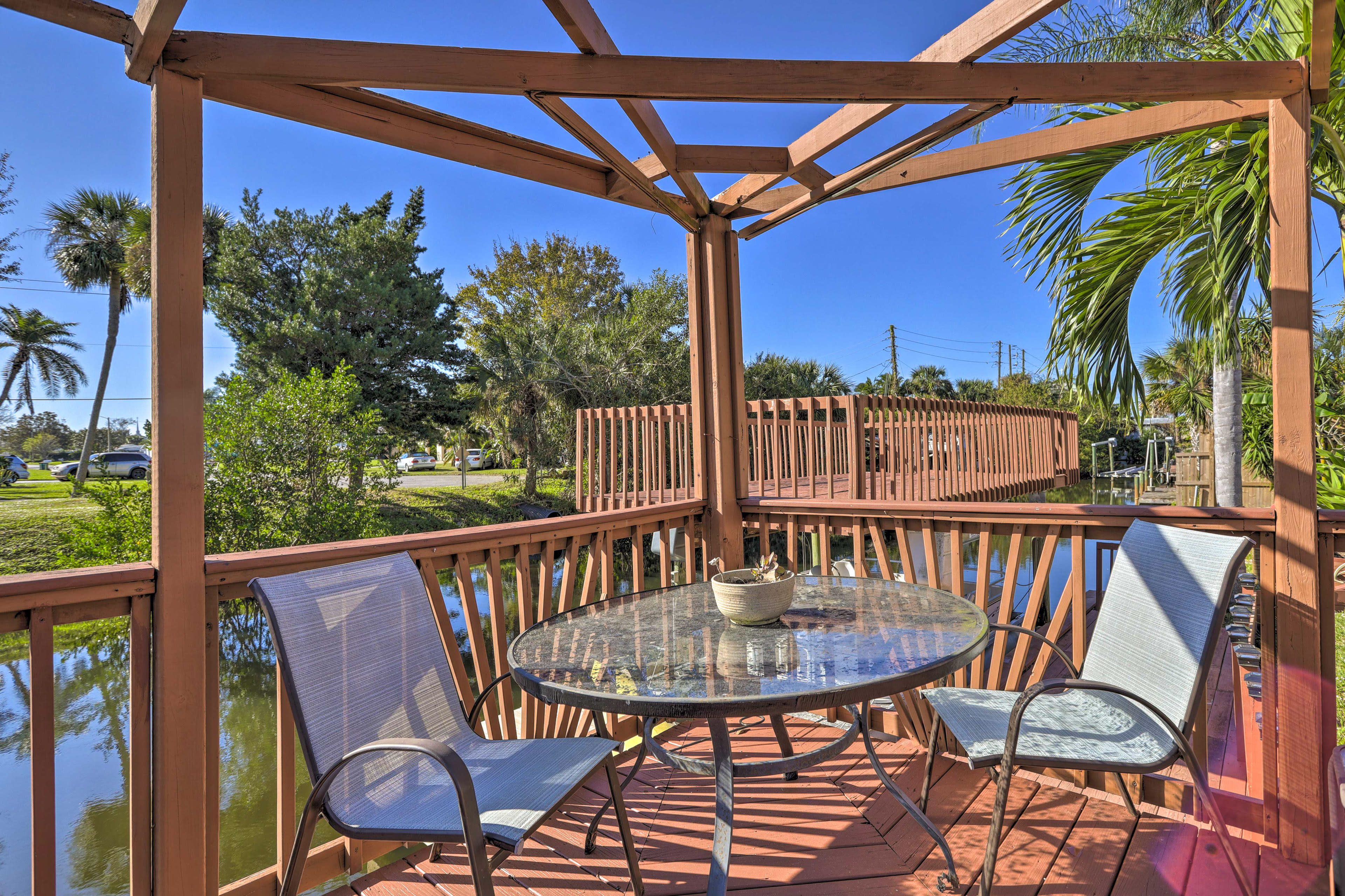 Deck | Outdoor Dining | Water Views