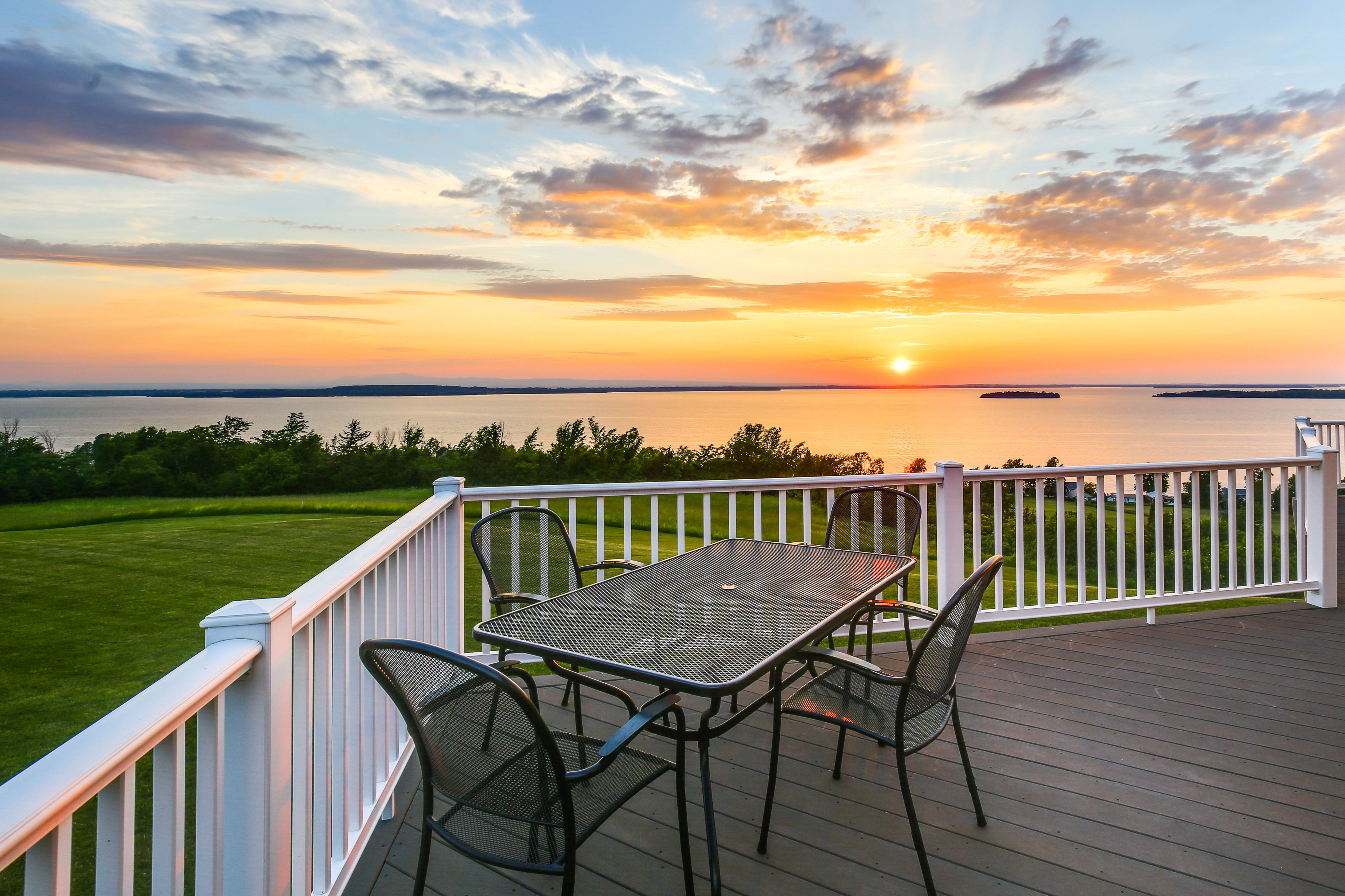 Private Deck