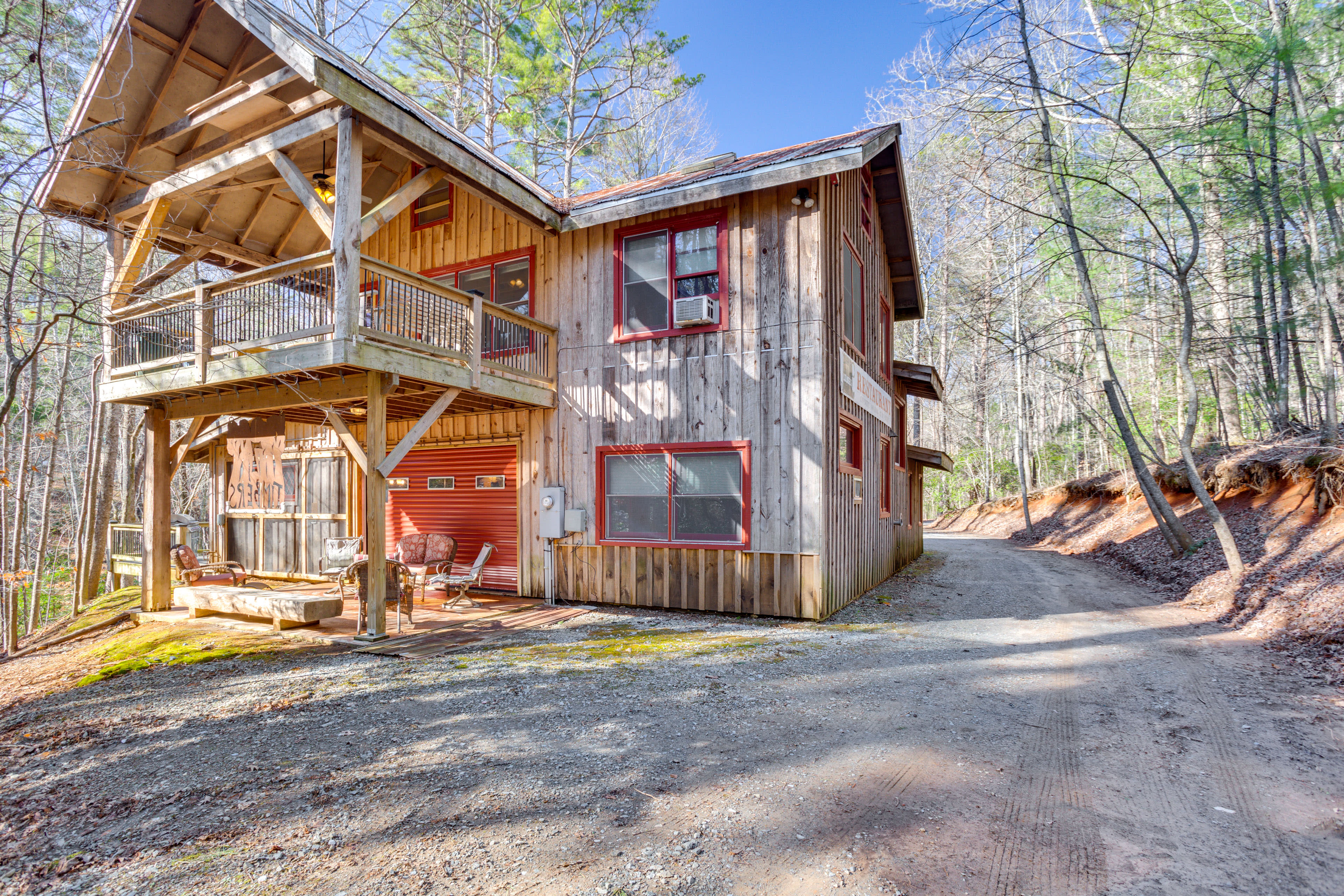 Home Exterior | Gravel Driveway Parking