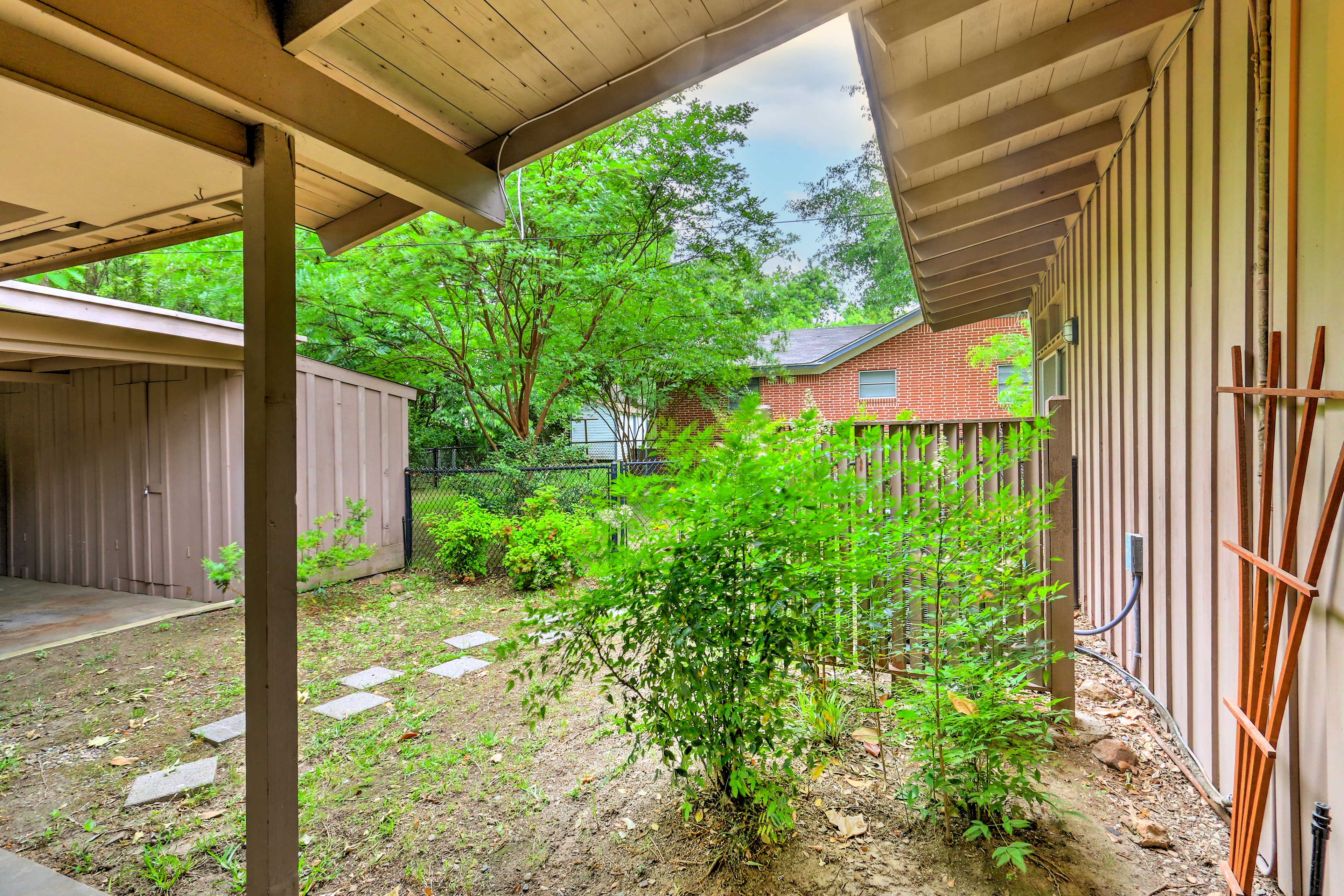 Yard & Patio