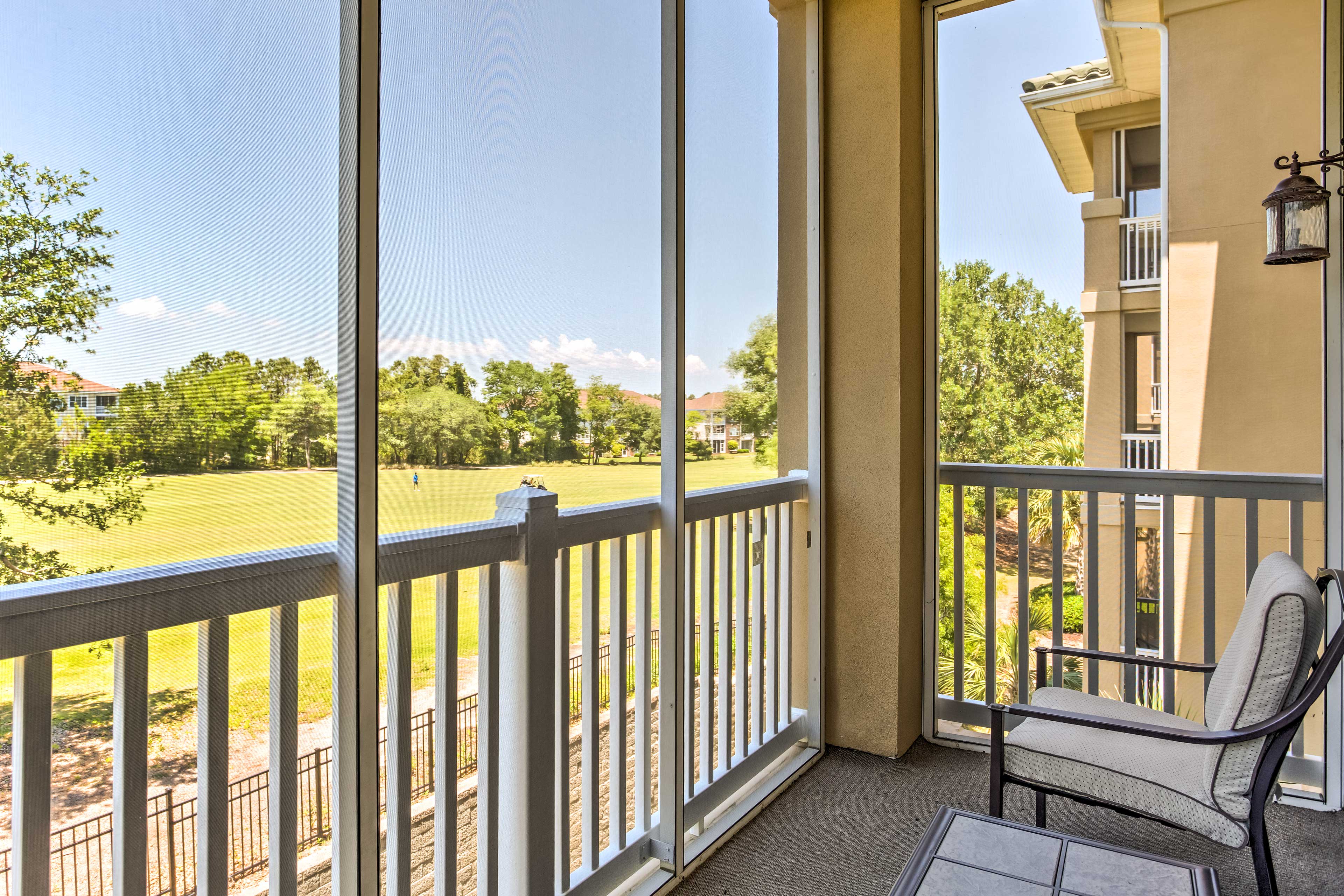 Screened-In Balcony w/ Golf Course Views