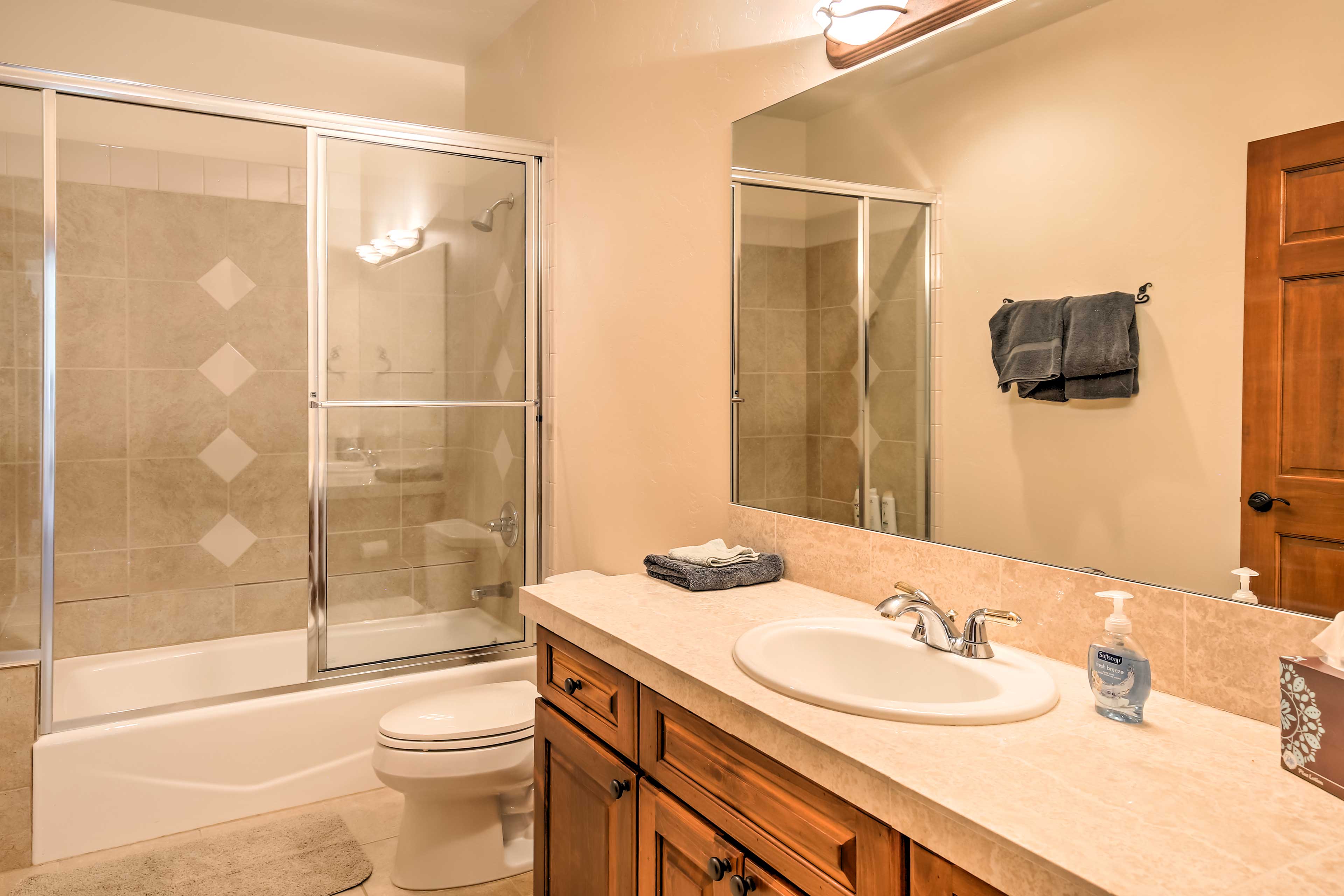 Organize your toiletries on the vanity.