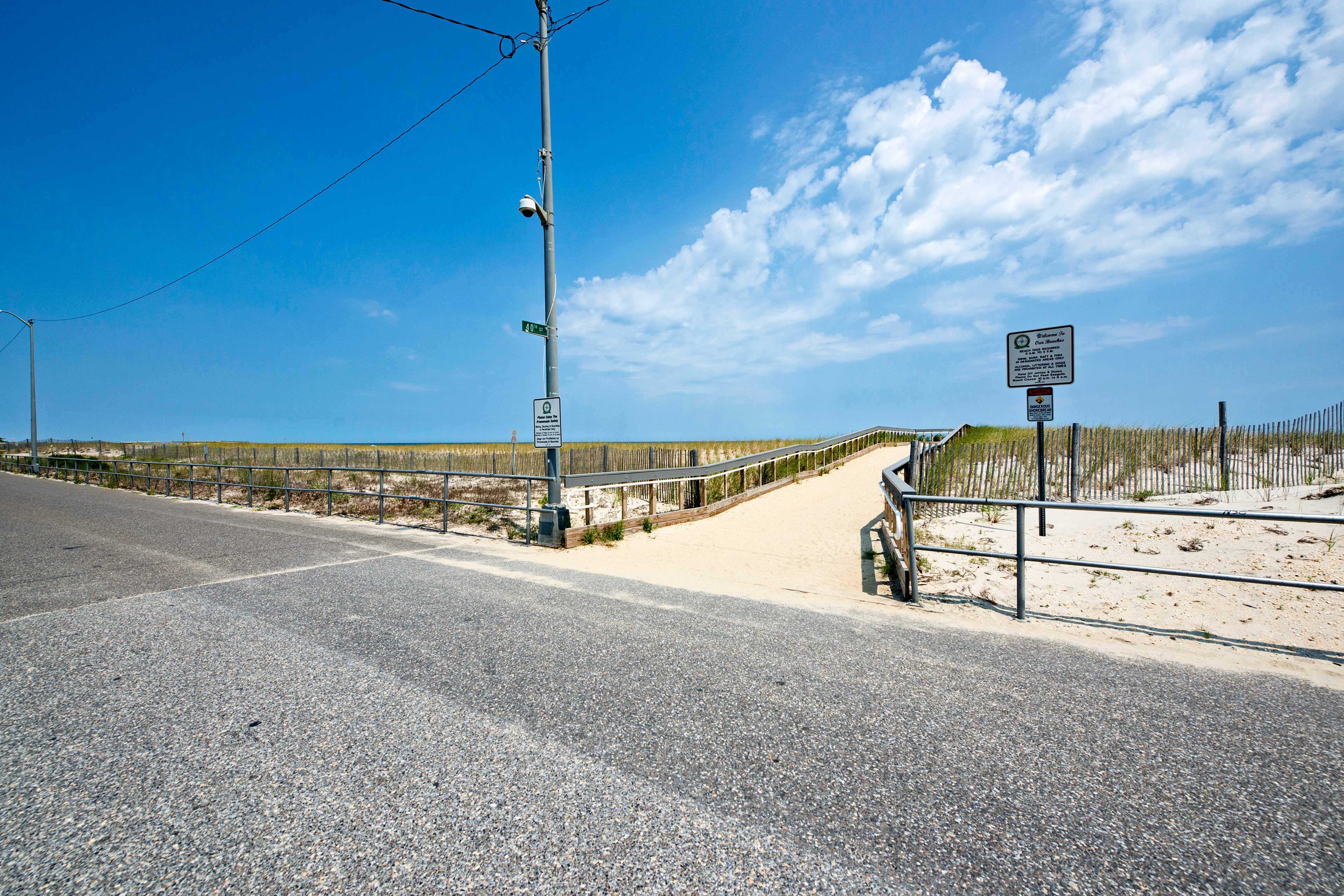 Beach Access | Walk to Restaurants