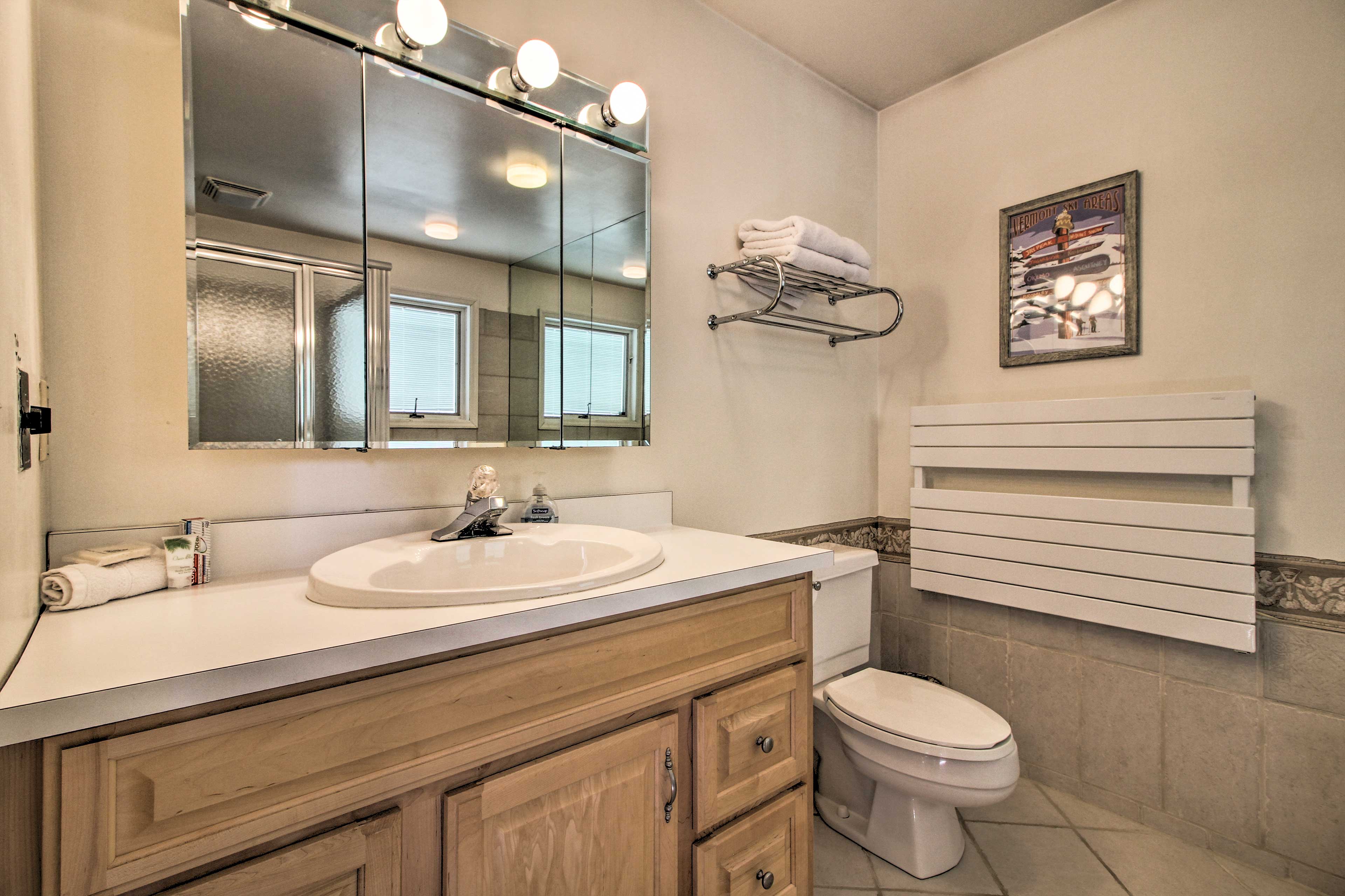 En-Suite Bathroom | Jetted Tub | Walk-In Shower w/ Grab Rails