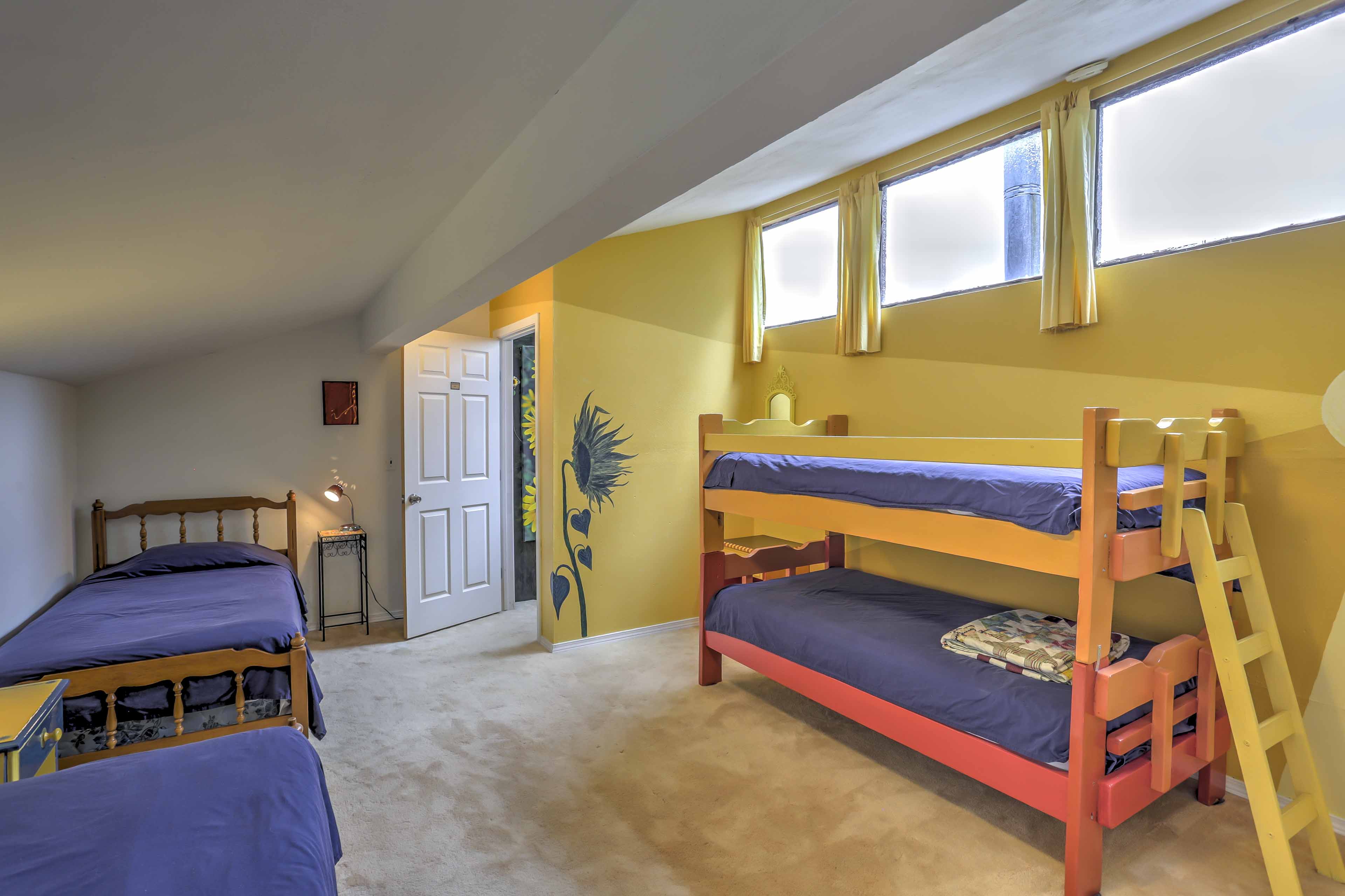 Bedroom 4 (Sunflower Room) | 2 Twin Beds | Twin Bunk Bed | Apt 1