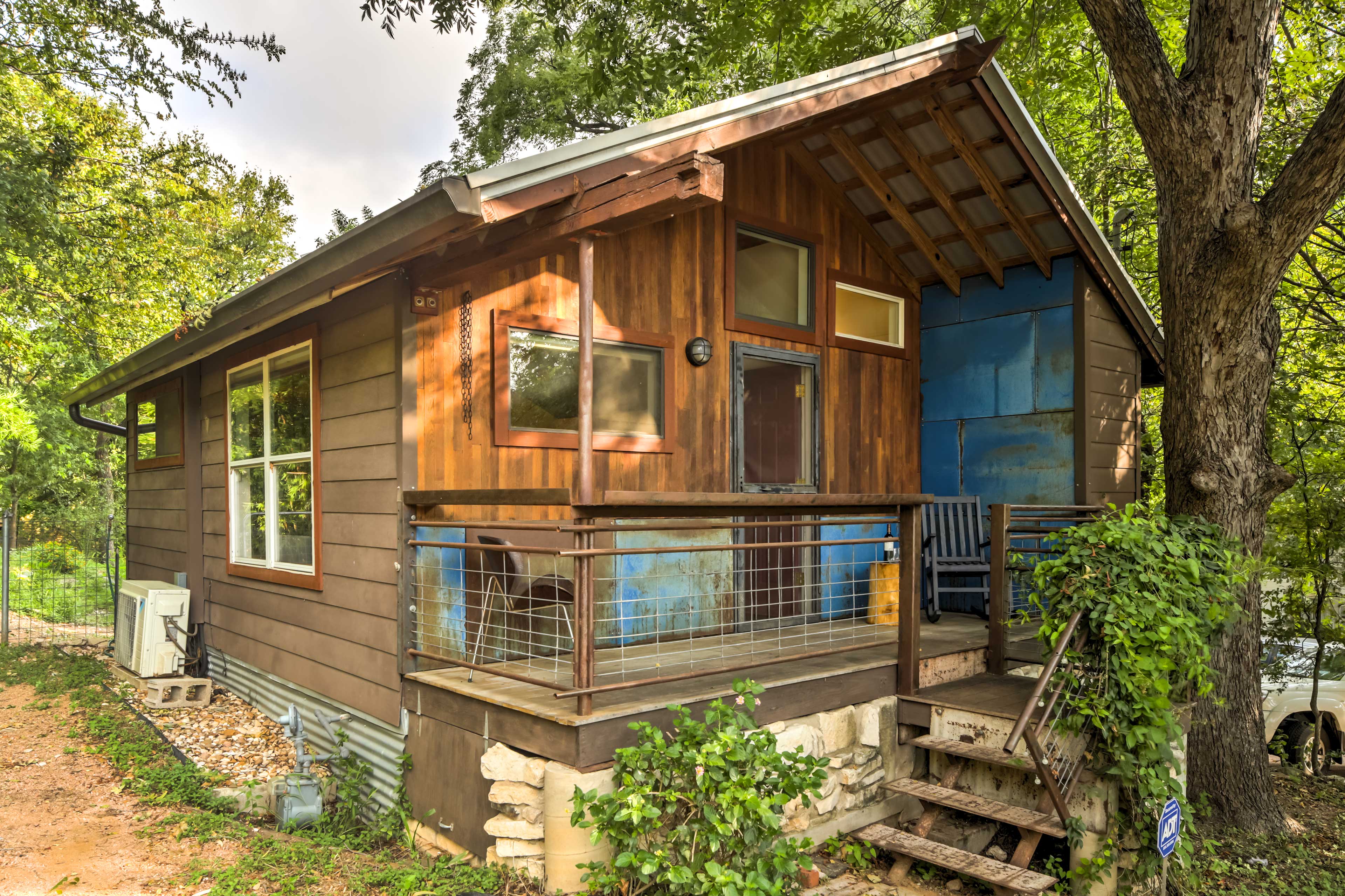 Private Covered Deck | Scenic Views