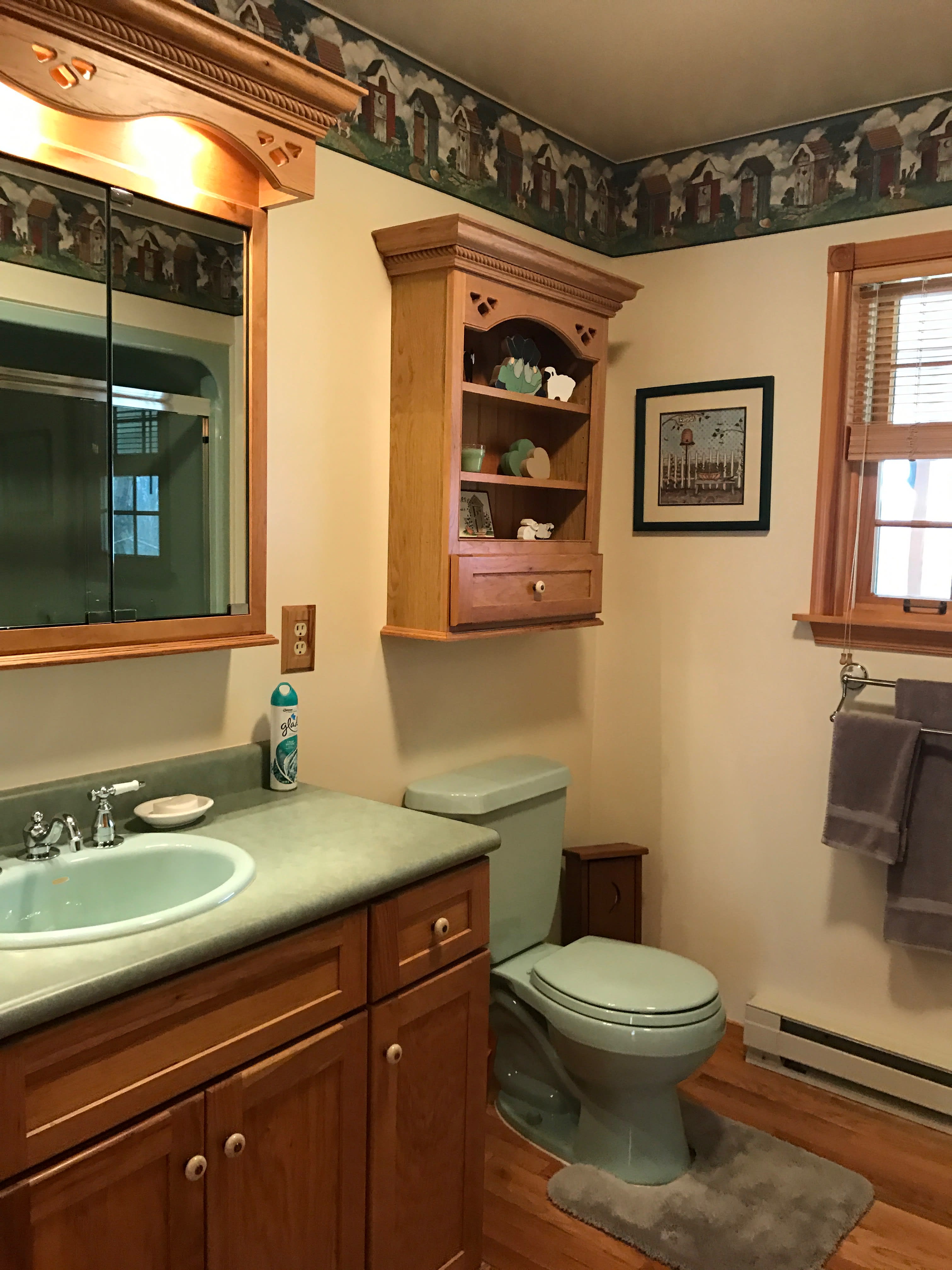 Full Bathroom | Linens & Towels | Washer & Dryer | Laundry Detergent