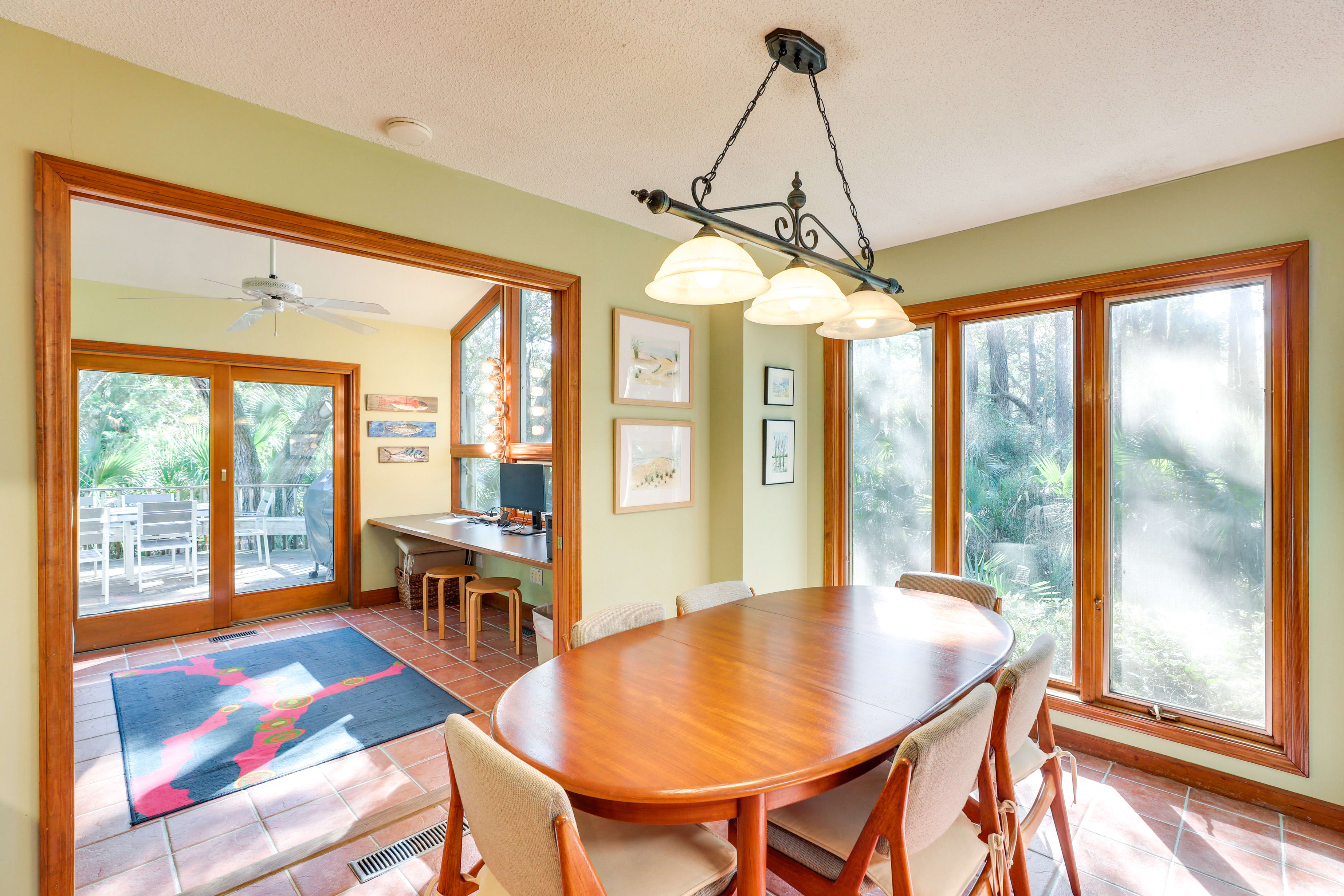 Additional Dining Area