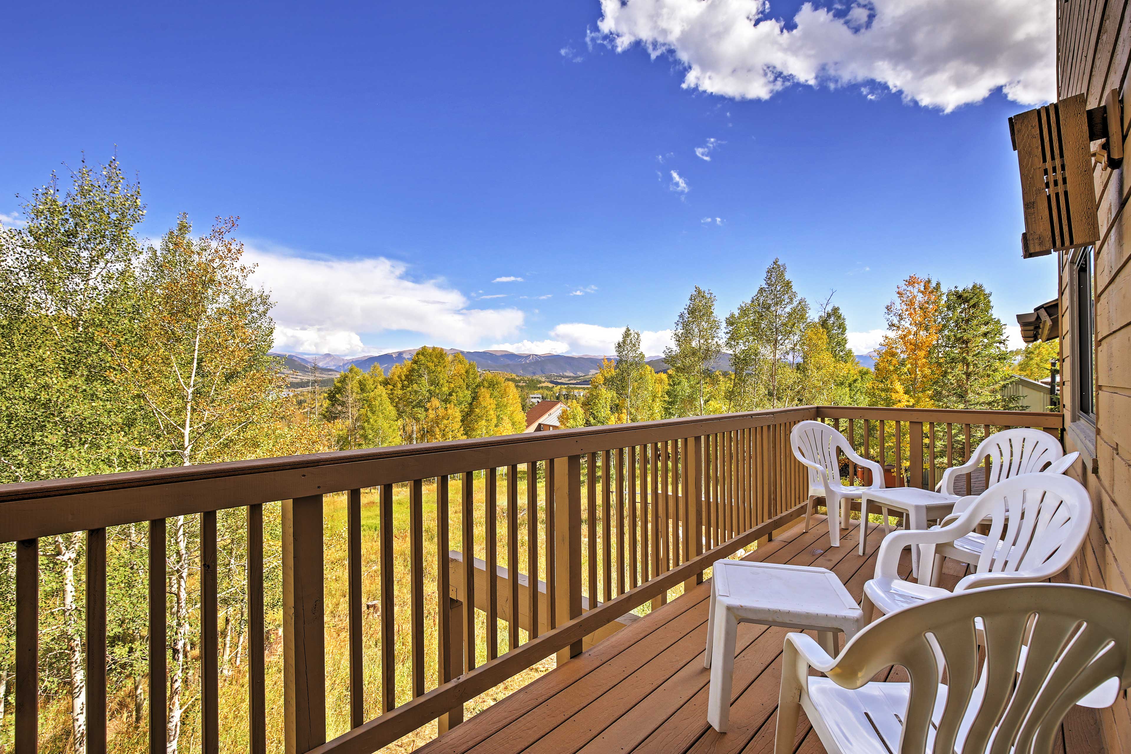 Silverthorne Vacation Rental | 3BR | 2.5BA | 1,800 Sq Ft | Stairs Required