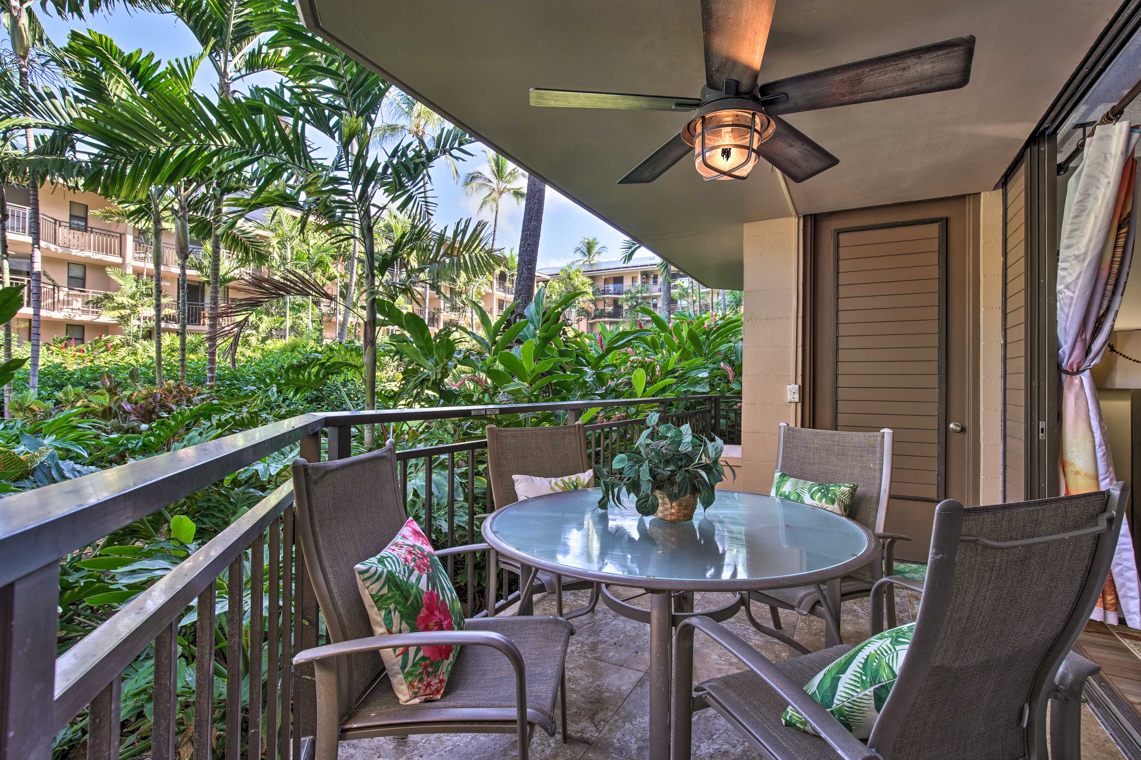 Private Lanai