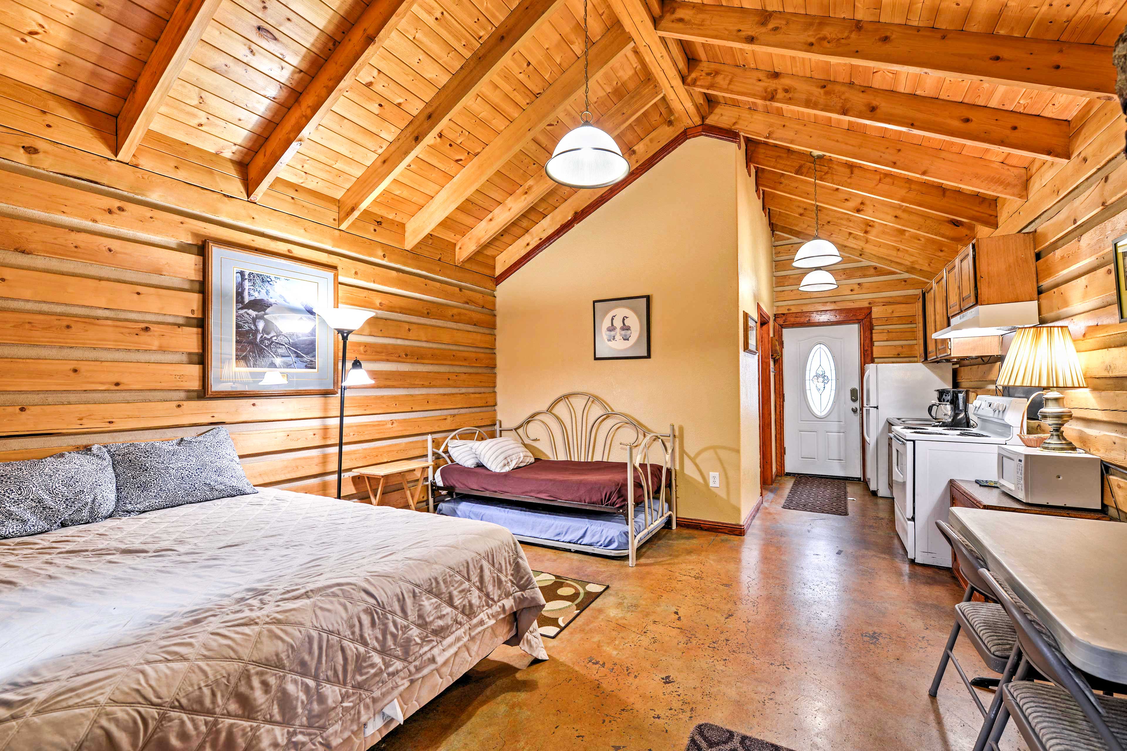 Living Space | Vaulted Ceilings w/ Exposed Beams