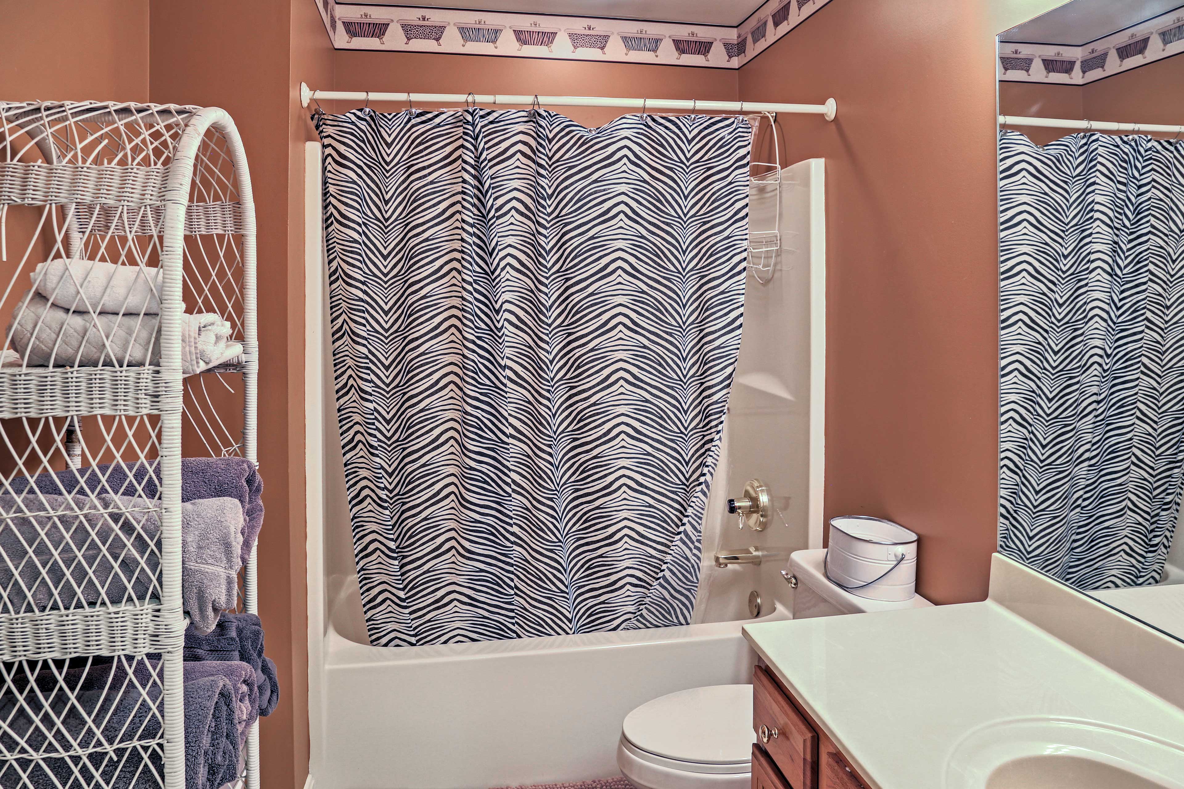 With 3.5 bathrooms, you'll have plenty of privacy to freshen up during your stay.