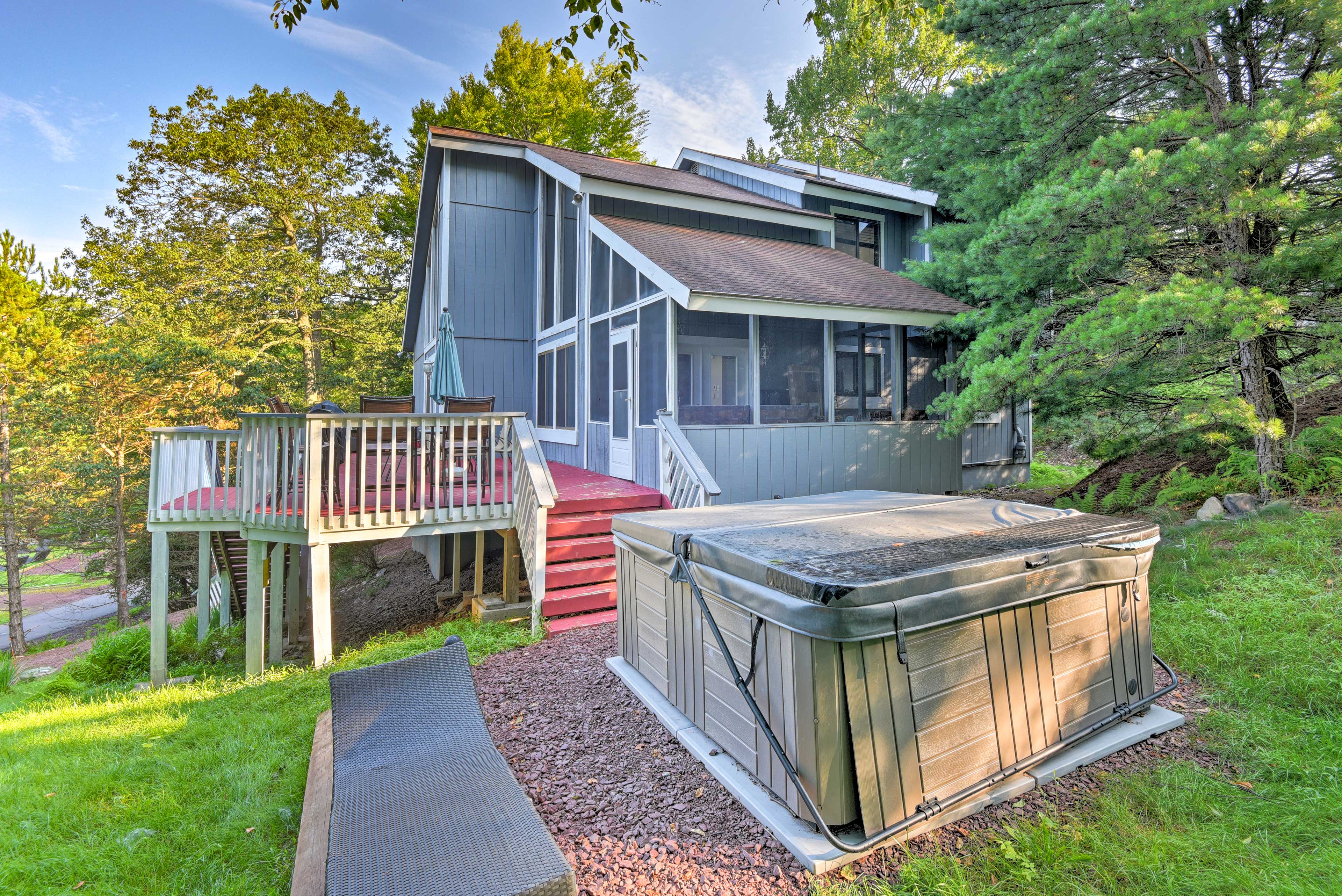 Outdoor Space | Private Hot Tub