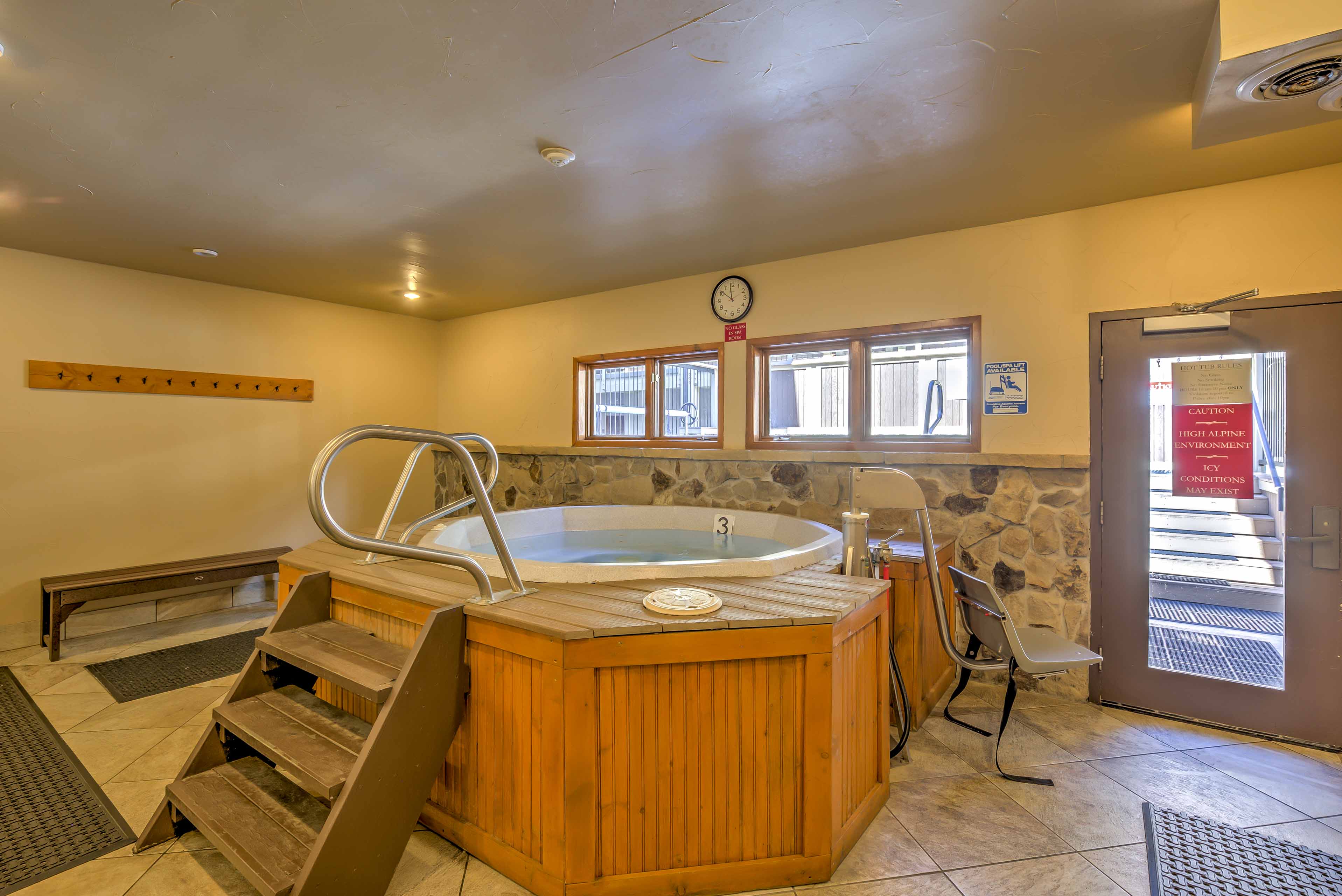 Community Amenities | Hot Tub