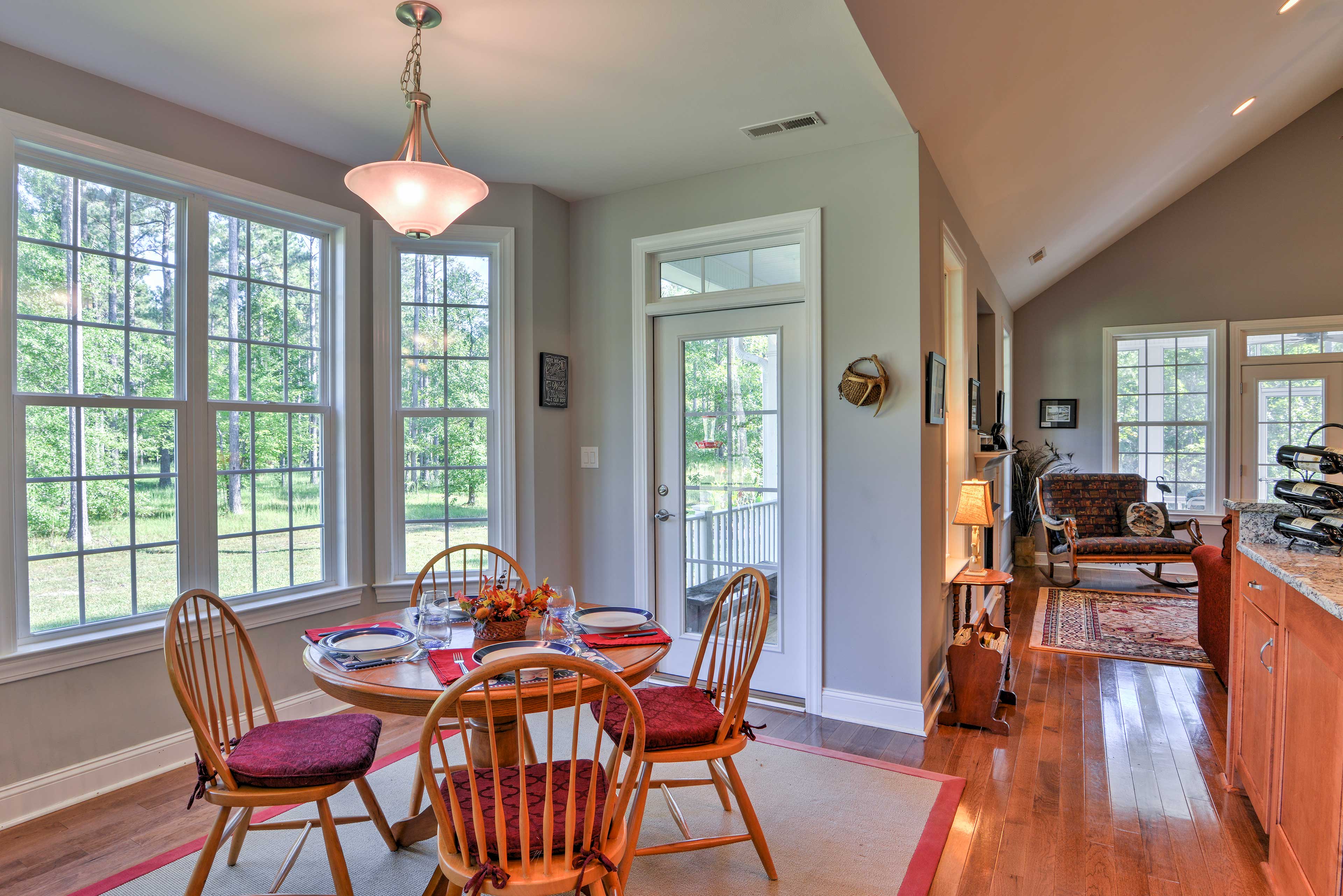 Dining Area | Dishware & Flatware