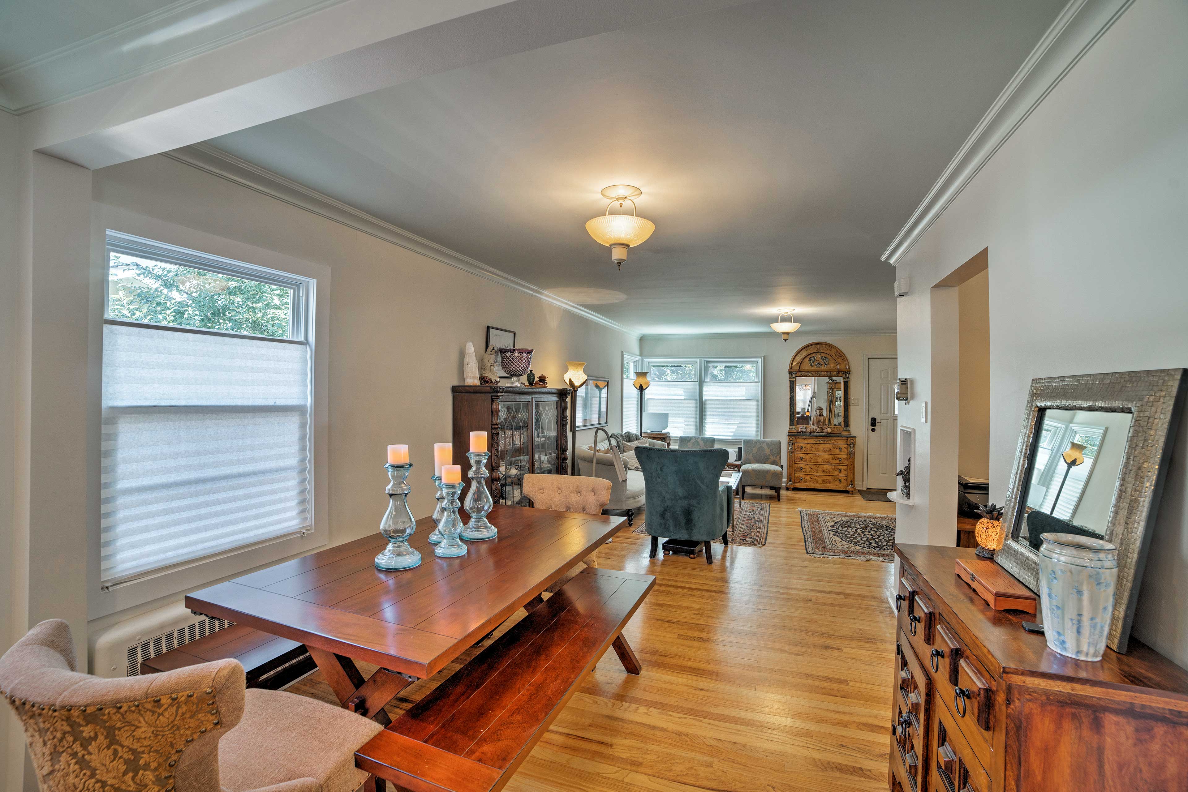 Dining Area | Dishware & Flatware