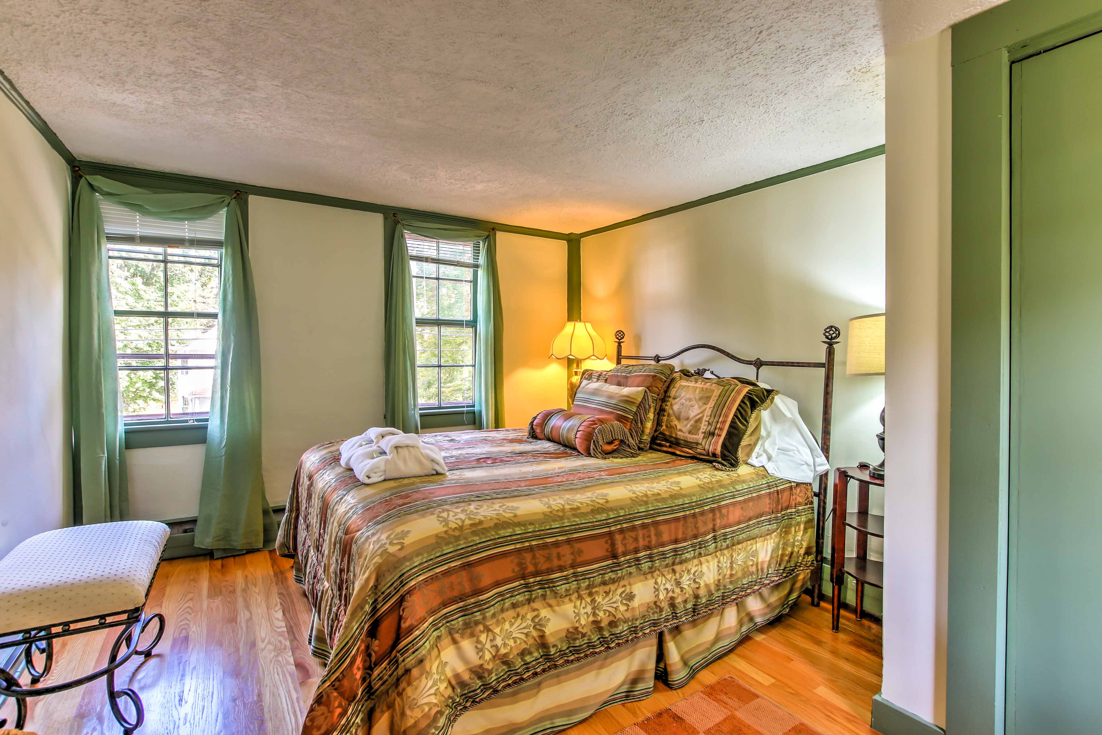 The final bedroom also boasts a queen-sized bed.