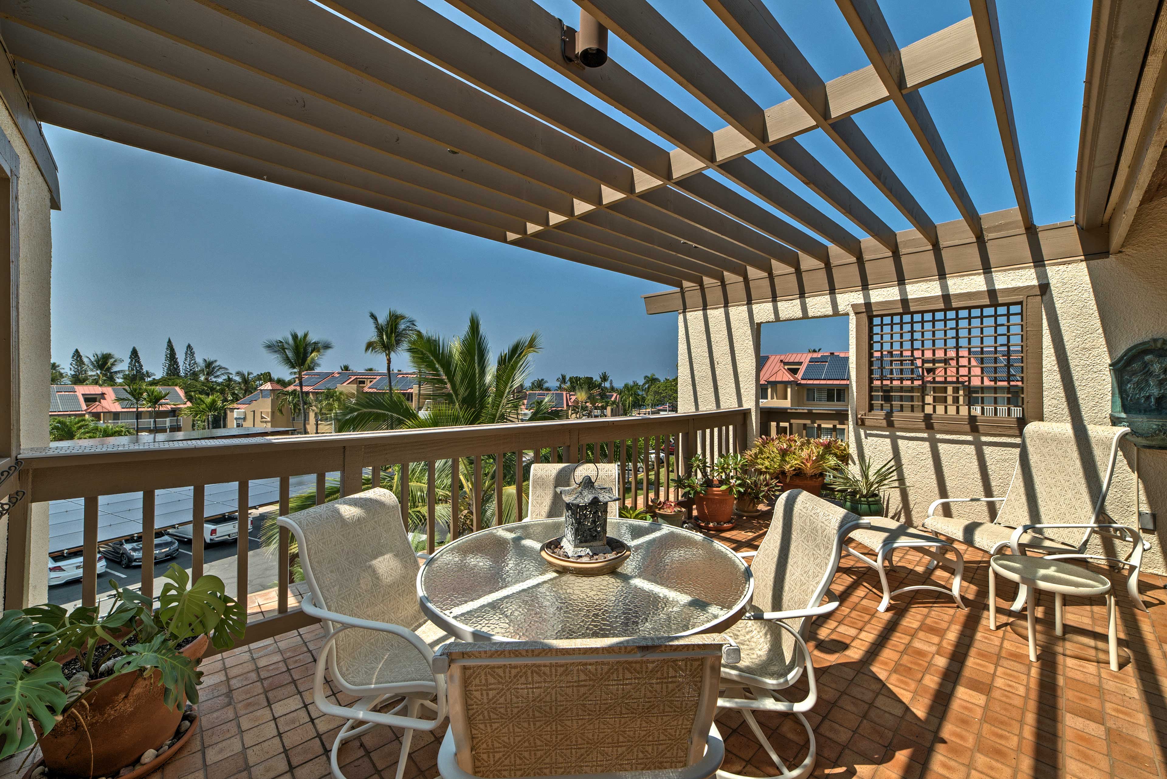 Kailua-Kona Condo w/Ocean Views-Pool&Spa Access!